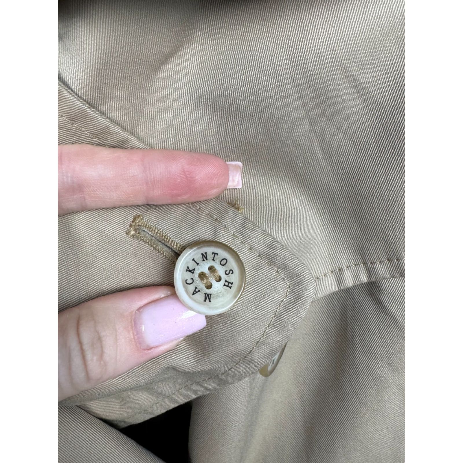 Mackintosh Mackintosh Trench Coat Jacket Womens with removable lining S Beige Popular UK Brand 90s Event style: Trench Coat Womens Medium? Size S / US 4 / IT 40 - 5 Thumbnail