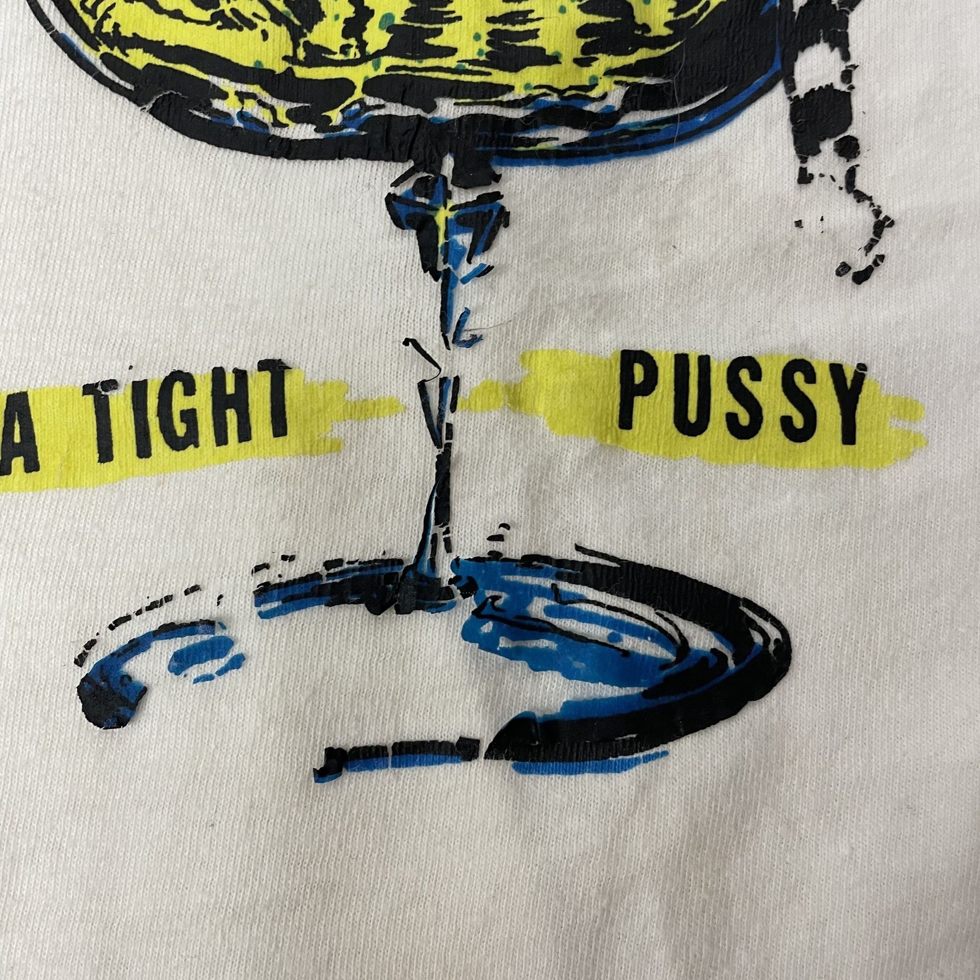 Hanes Vtg Hanes FREDDY Bar HAPPINESS Is A TIGHT PUSSY Cat T Shirt Size US XL / EU 56 / 4 - 6 Thumbnail