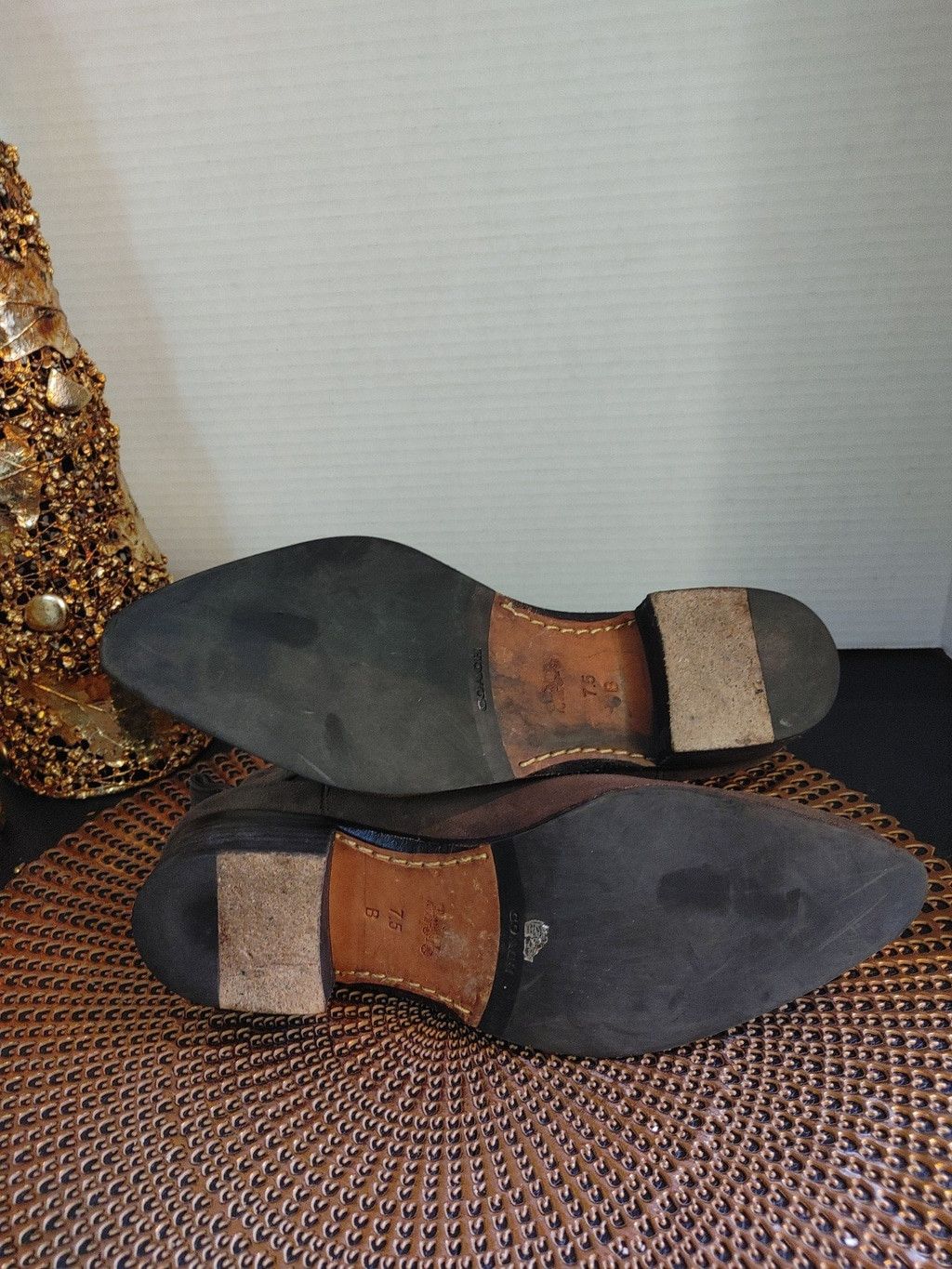 Coach Coach Suffolk Suede Ankle Booties Size 7.5 B Size US 7.5 / IT 37.5 - 5 Thumbnail