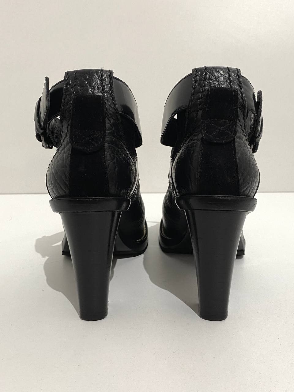 Balenciaga Balenciaga Black Leather Cut Out Lace Up Heels Boots Vintage Size US 6 / IT 36 - 8 Thumbnail