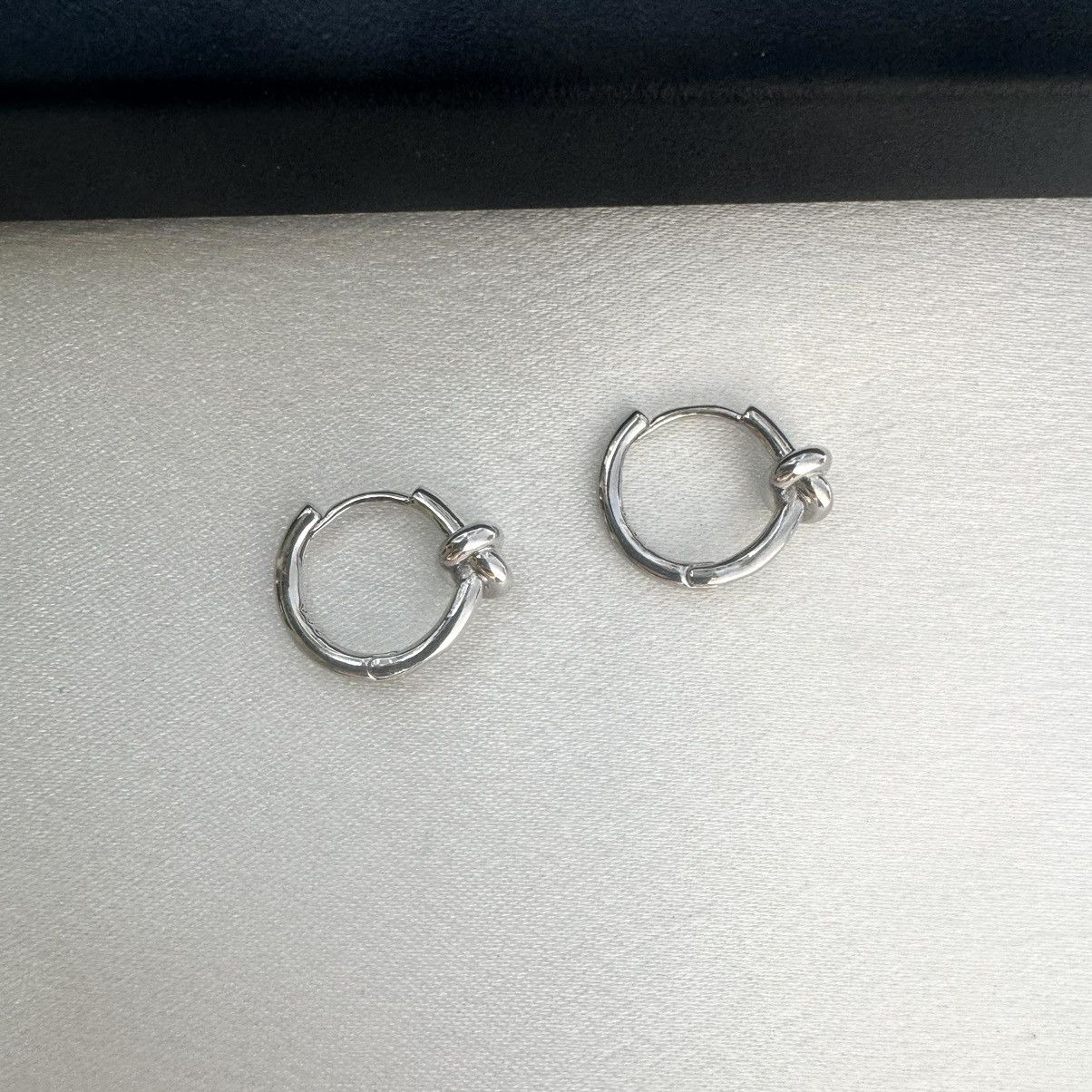 Other Knot Small Hoop Earrings for Men Women Unisex Style Size ONE SIZE - 1 Thumbnail