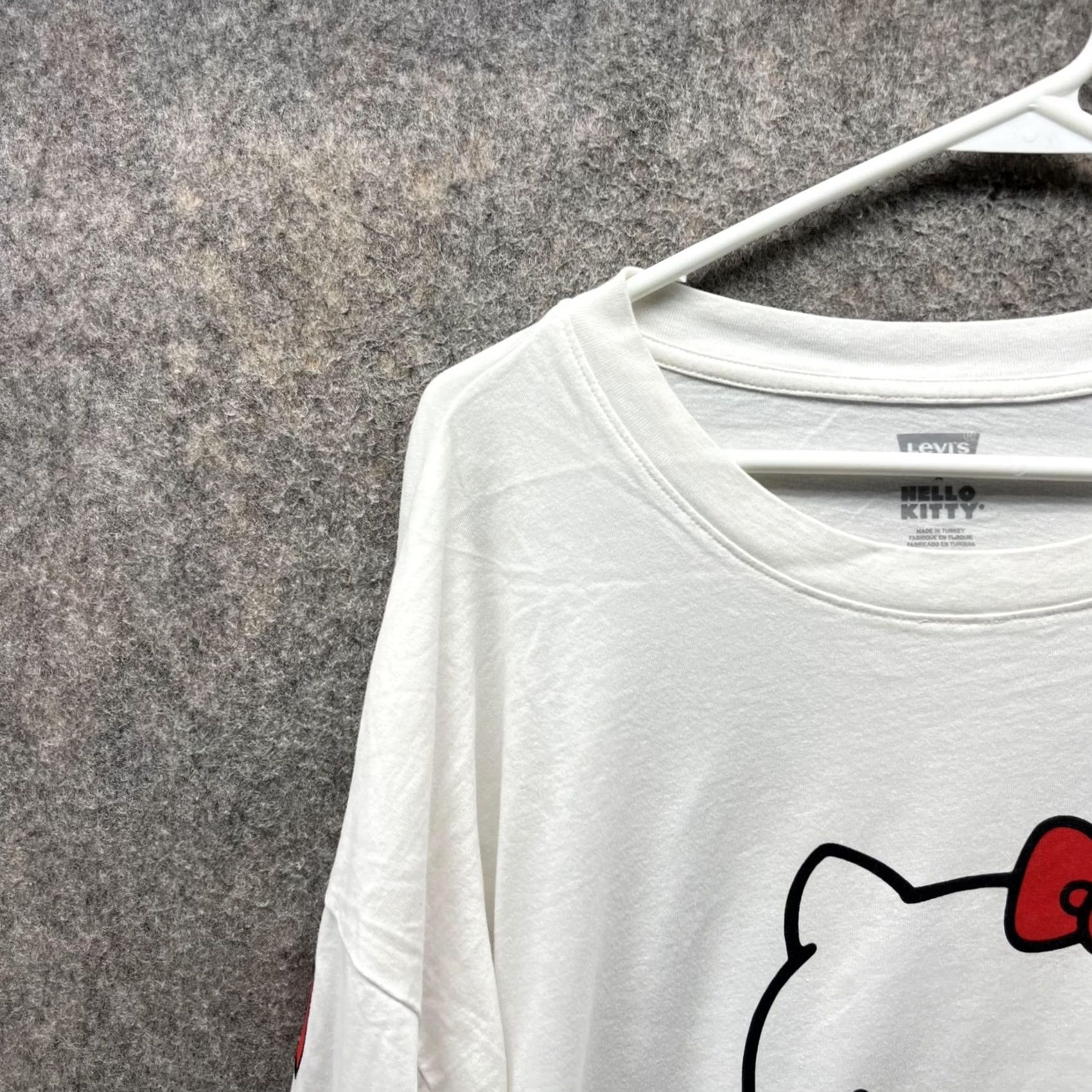 Levi's Levi's Shirt Women XL White Crewneck Pullover Hello Kitty Print Vintage Pullover All Seasons Casual Womens XL White Hello Kitty Logo Knit Sweater Size XL / US 12-14 / IT 48-50 - 3 Thumbnail