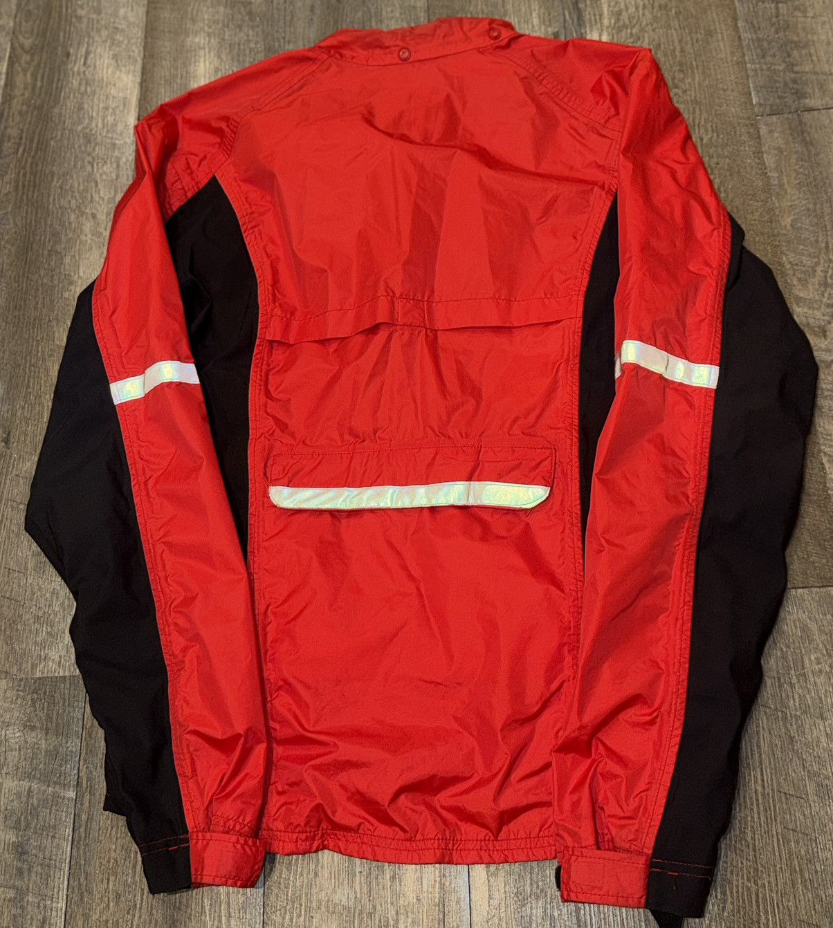Nike Vintage Nike Reflective Running Rain Jacket size Large Size US L / EU 52-54 / 3 - 4 Thumbnail