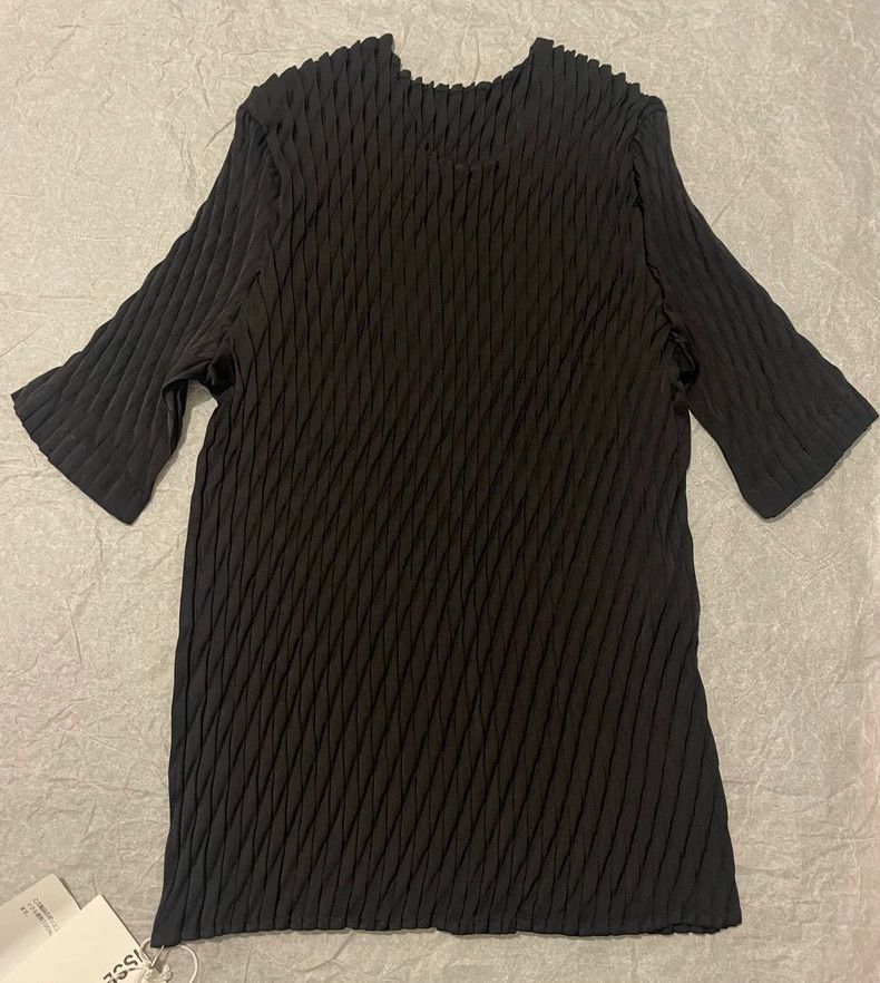Issey Miyake Issey Miyake Big fish-scale half-sleeved top Size M / US 6-8 / IT 42-44 - 8 Thumbnail