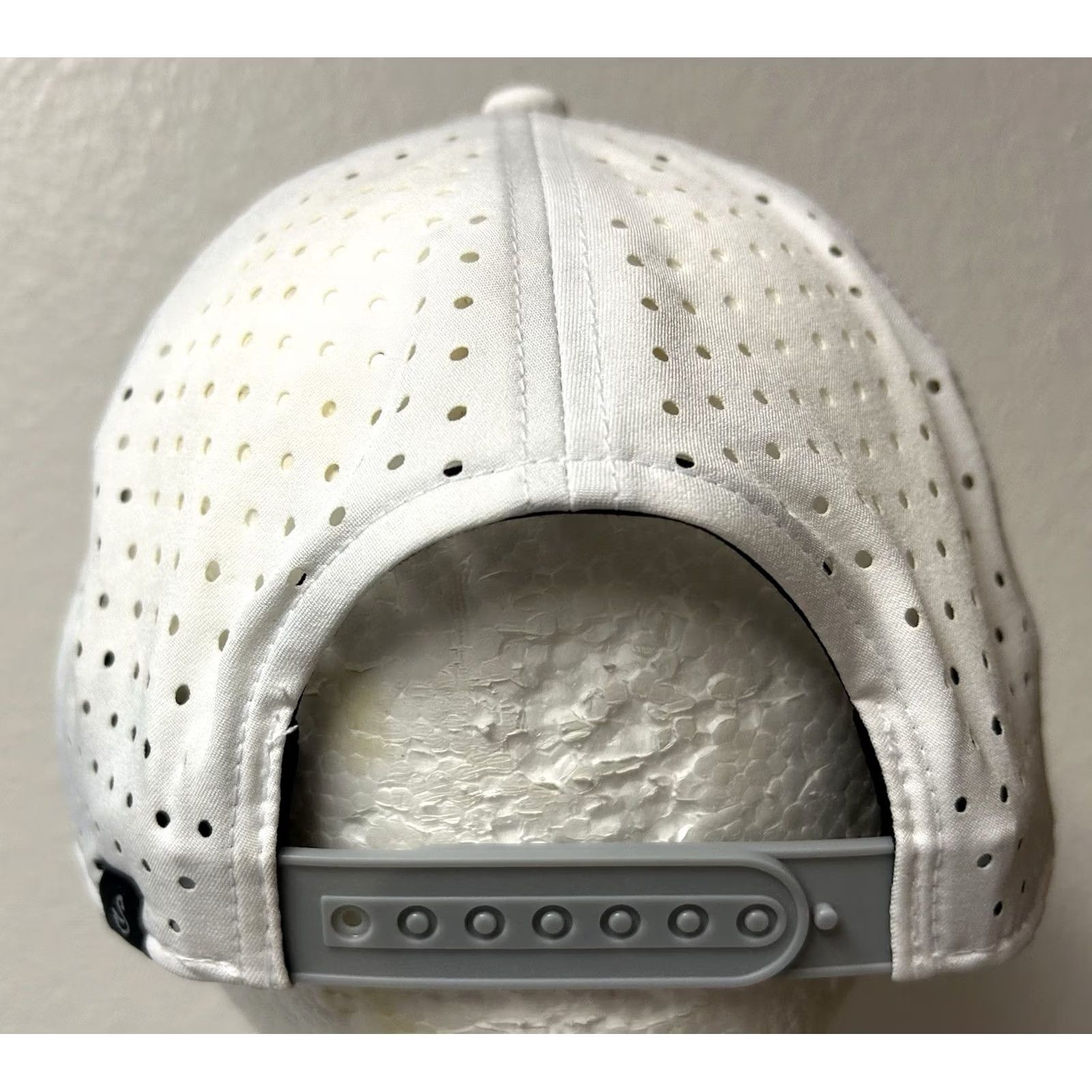 Vintage Westlake Village YMCA Swannies Golf Snapback Hat Cap White Men One Size Adjustable Breathable Cap Size ONE SIZE - 6 Thumbnail