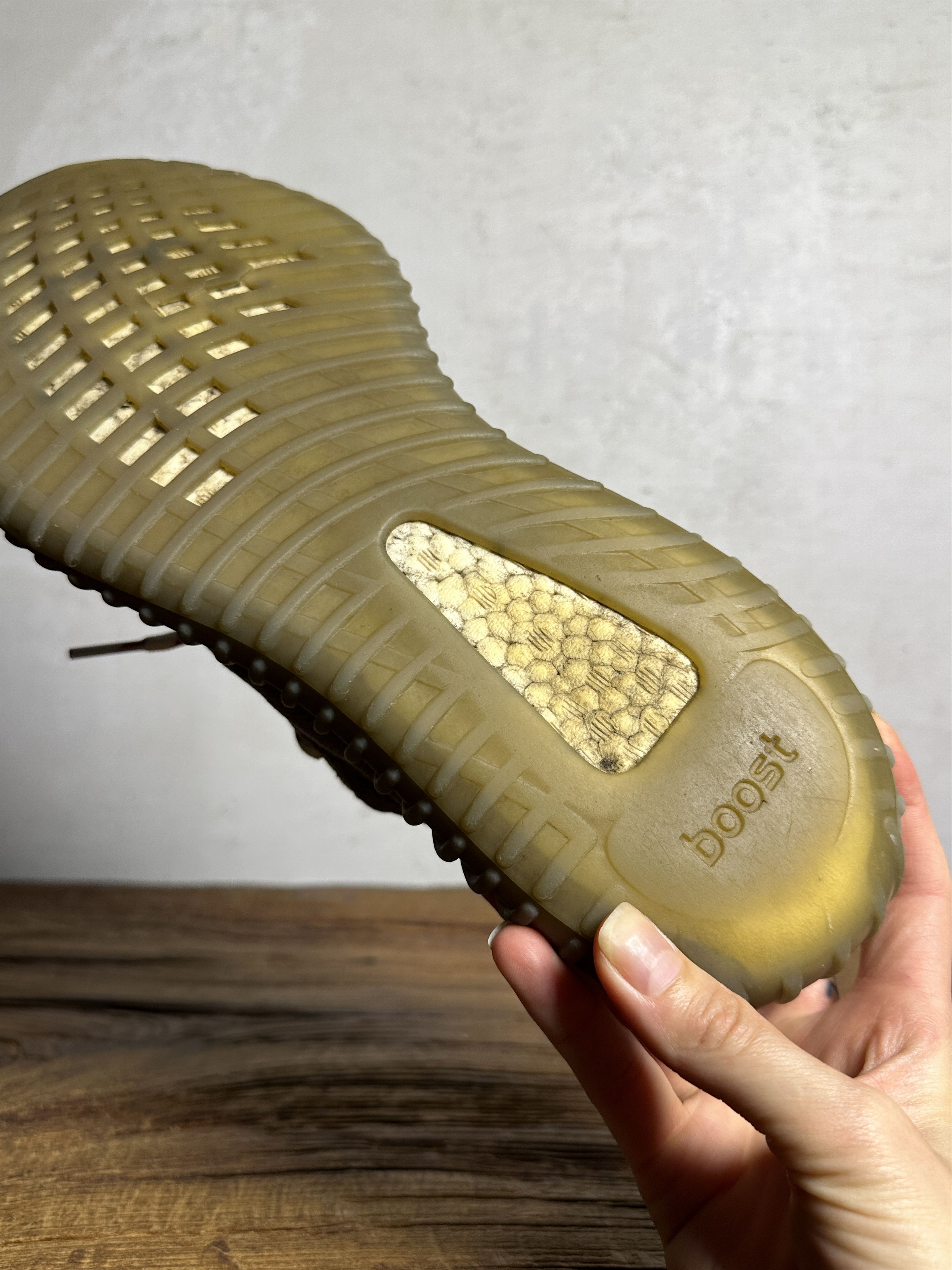 Adidas YEEZY Boost 350 V2 Beluga Sneakers Size US 10 / EU 43 - 9 Thumbnail
