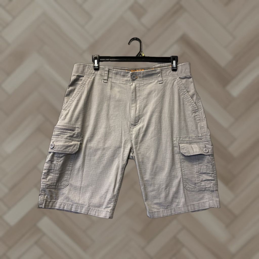 Vintage Wearfirst Cargo Shorts Men 38 Gray Ripstop Fabric Outdoor Casual 141-31 Size US 38 / EU 54 - 1 Thumbnail