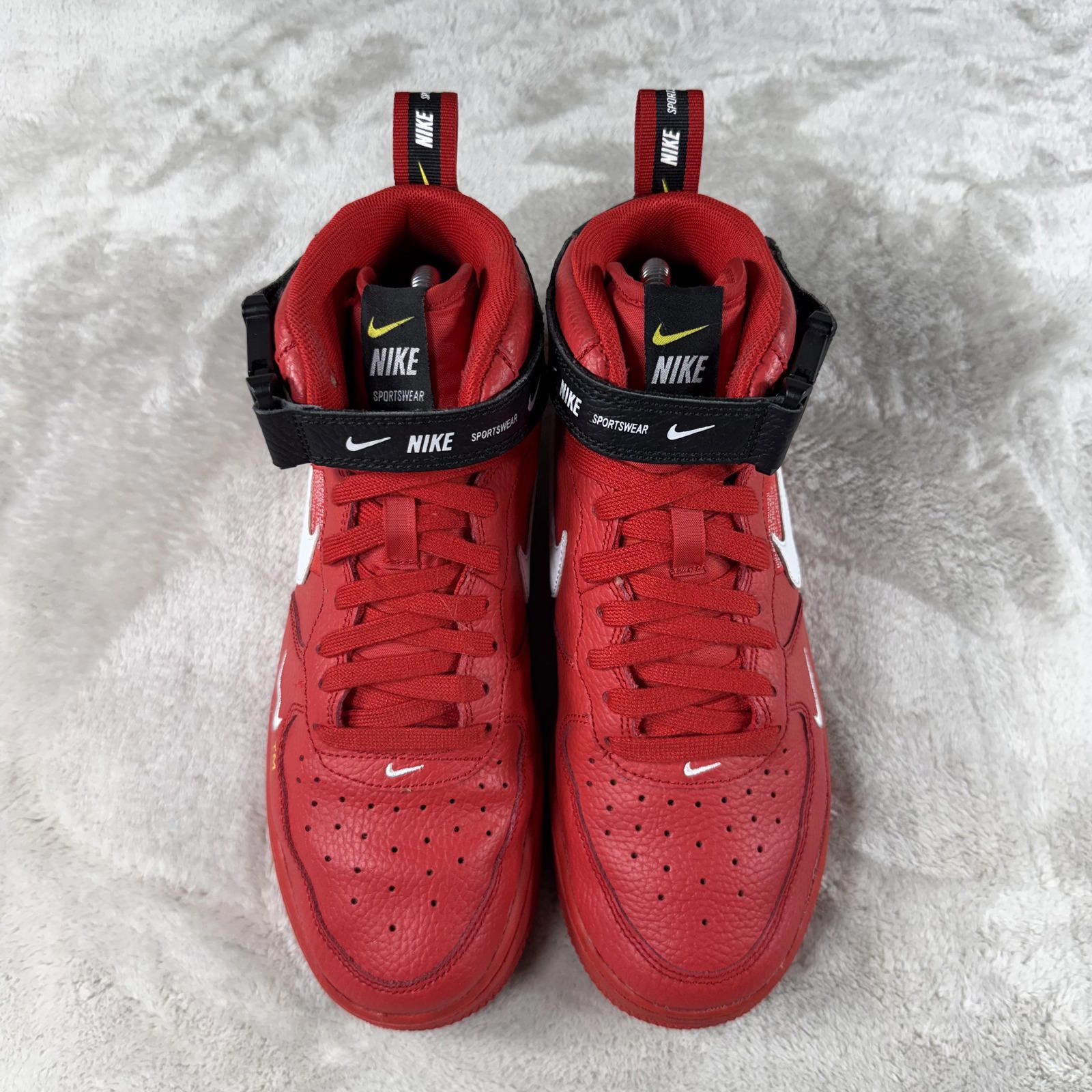 Nike Nike Shoes 7Y Red Air Force 1 Mid AV3803-600 Size US 7 / IT 37 - 7 Thumbnail