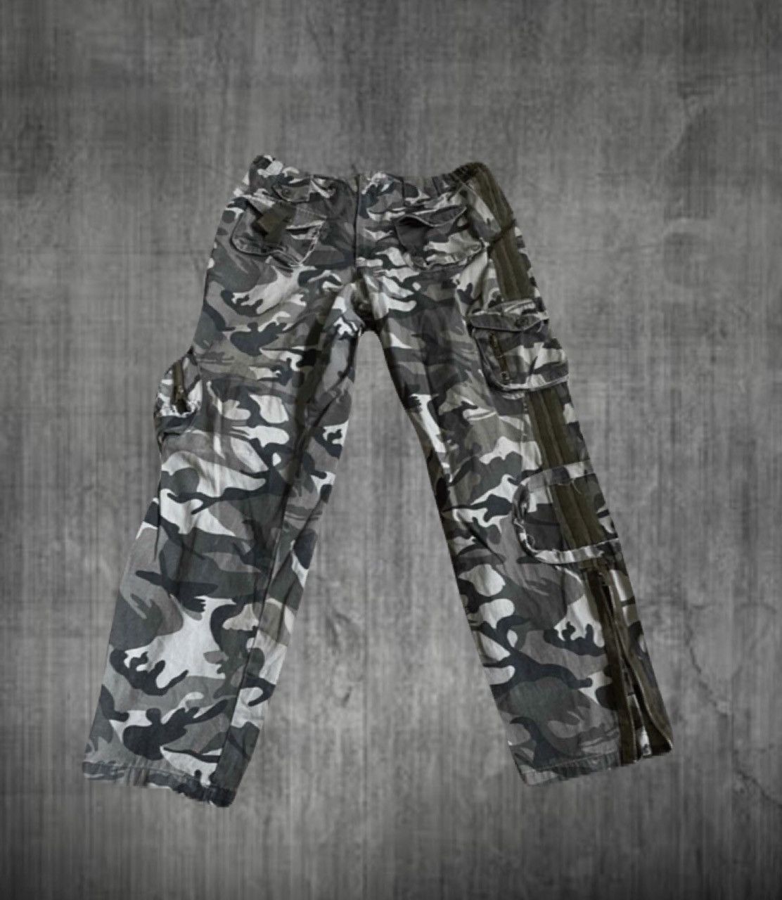 If Six Was Nine 2000s Japanese archive multi pocket cargo pants Size US 30 / EU 46 - 1 Thumbnail