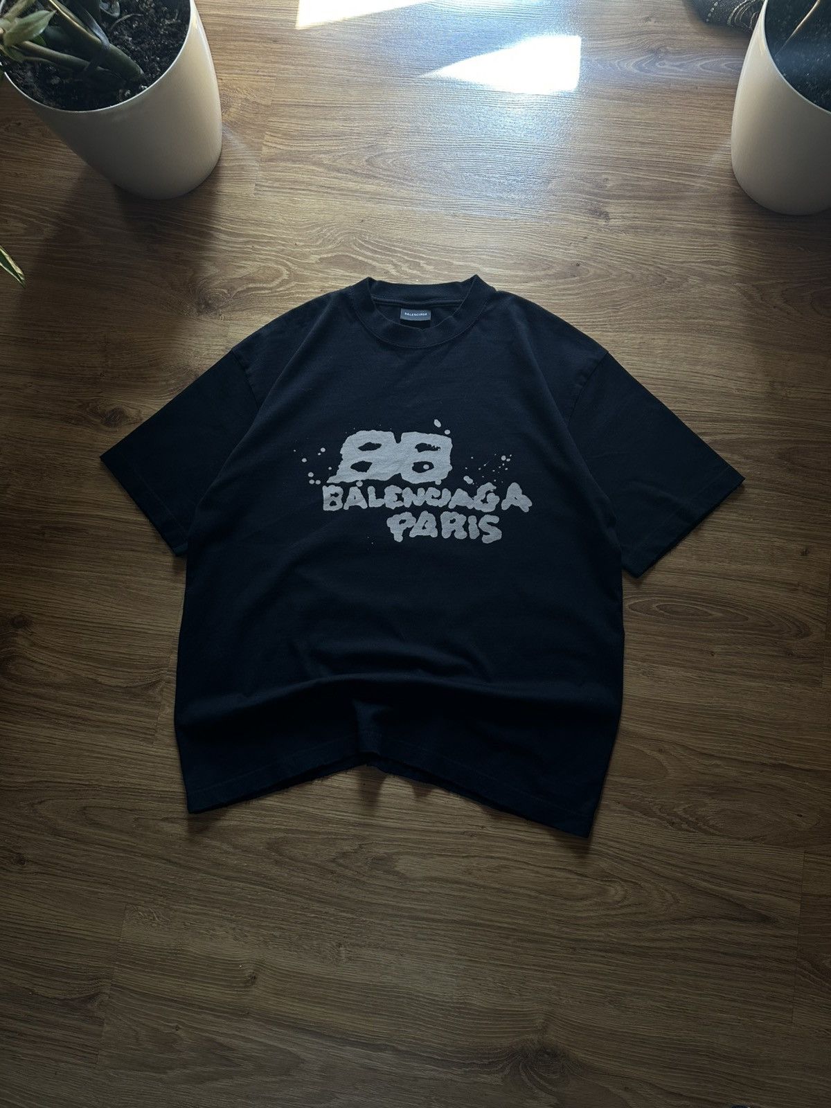 Balenciaga Balenciaga hand drawn BB Icon T shirt Size US S / EU 44-46 / 1 - 2 Thumbnail