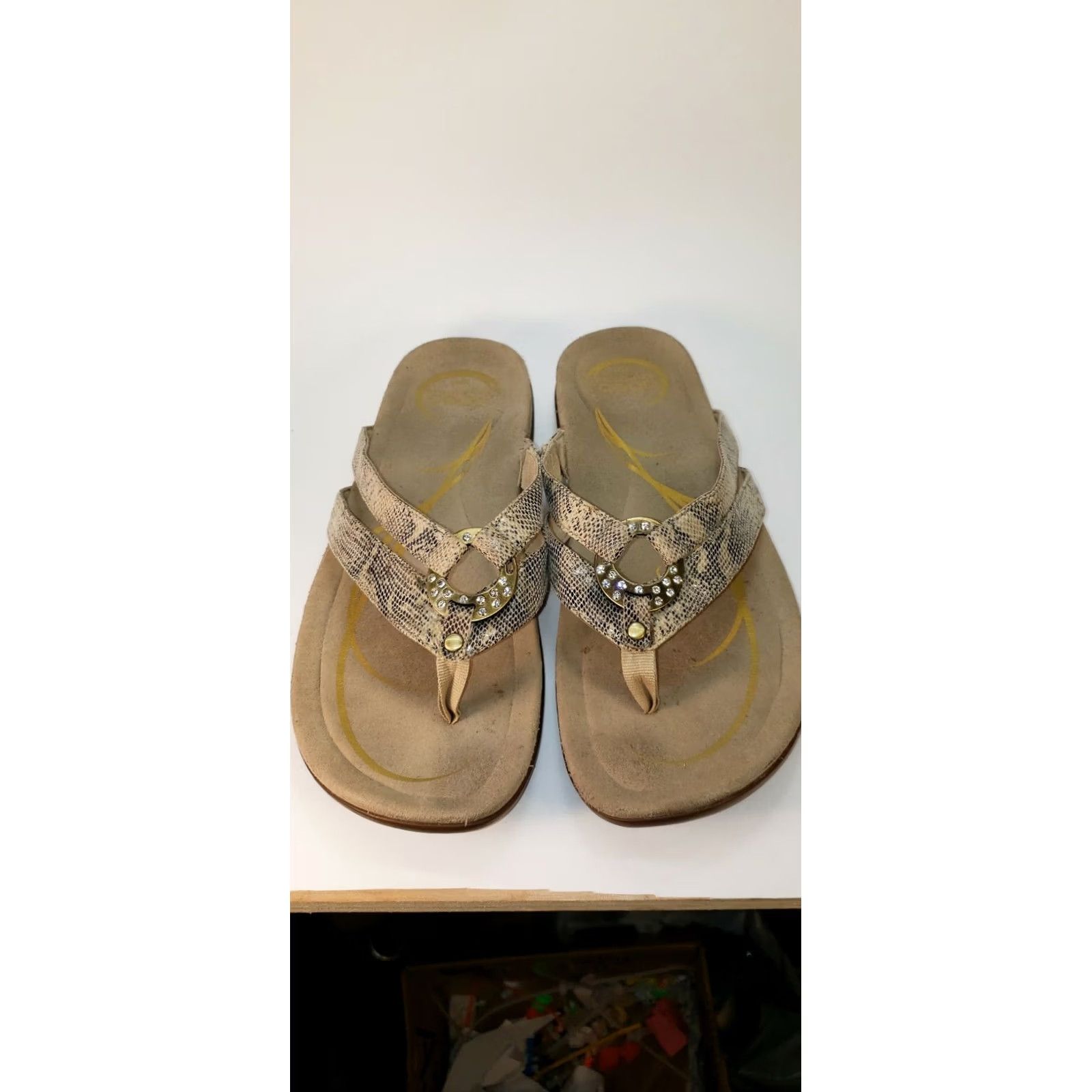Vintage VINTAGE Abeo Brenda Strappy Sandal Narrow Size 9N Beige Reptile Biomechanical Footbed Women Size US 9 / IT 39 - 3 Thumbnail