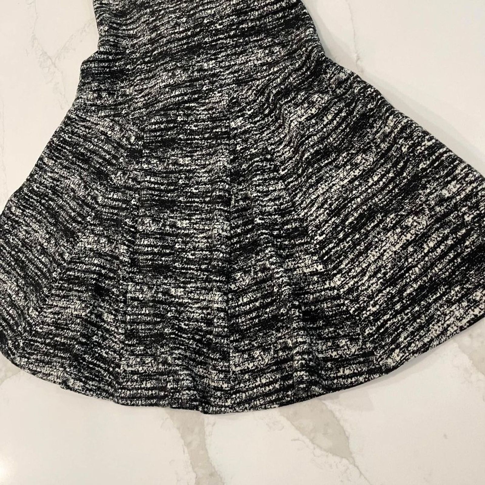 Banana Republic Banana Republic Fit and Flare Sleeveless Knit Dress Womens 2 Size XS / US 0-2 / IT 36-38 - 3 Thumbnail