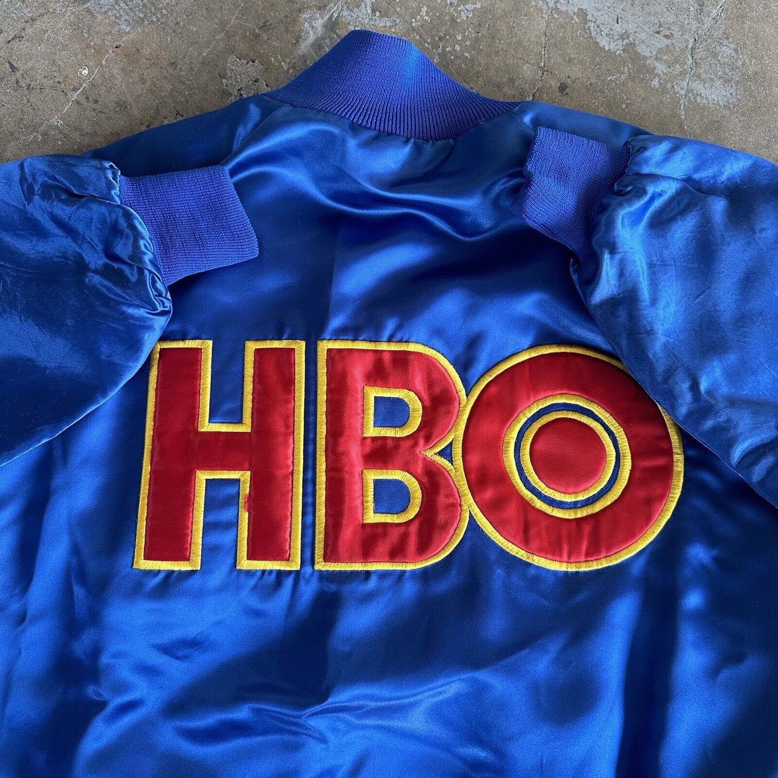 Vintage Vintage HBO Blue Bomber Satin Jacket Large Made In USA Size US L / EU 52-54 / 3 - 4 Thumbnail