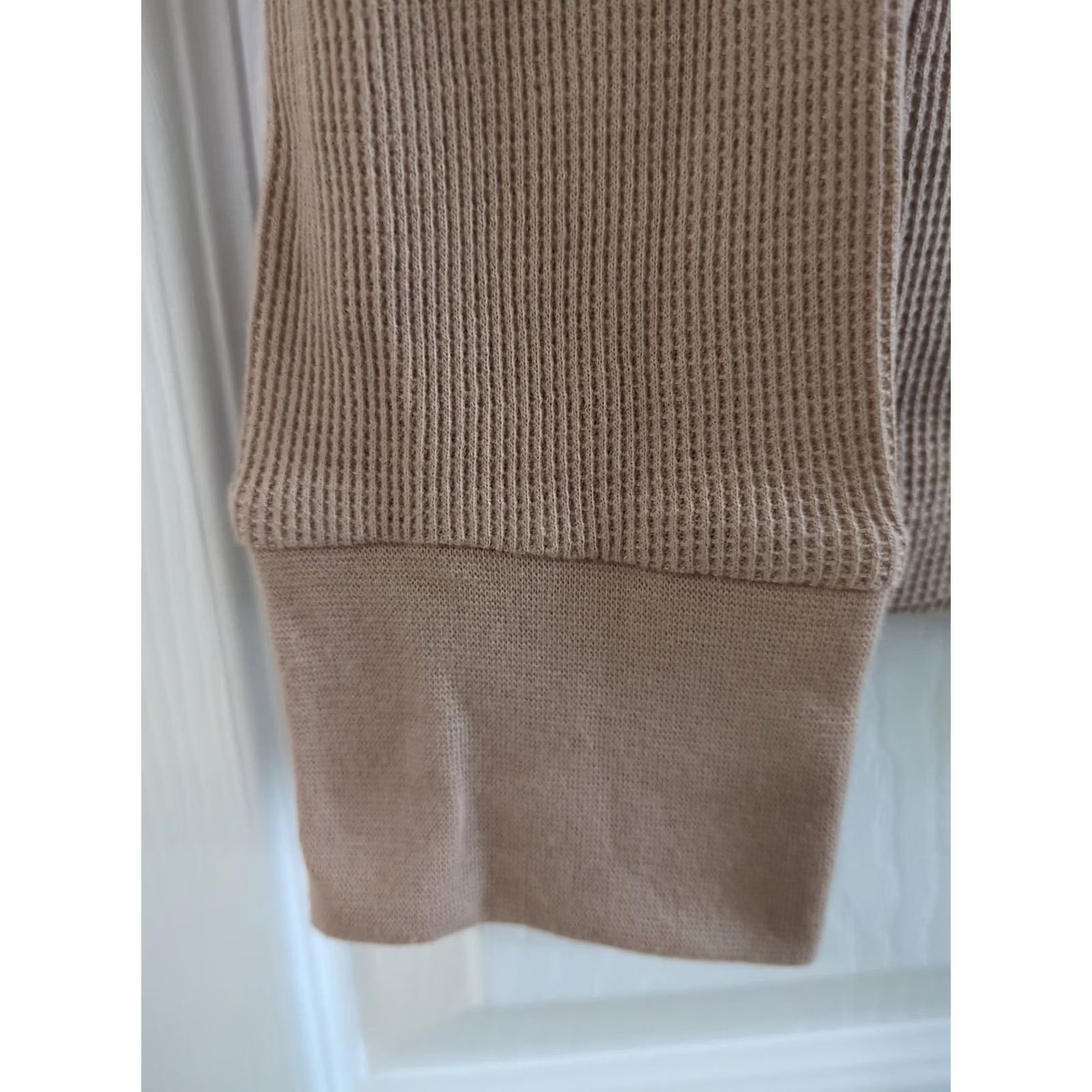 Vintage Active USA Long Sleeve Crew Neck Thermal Top L Women Beige USA Winter Basic Shirt Mens? Womens Size L / US 10 / IT 46 - 4 Thumbnail