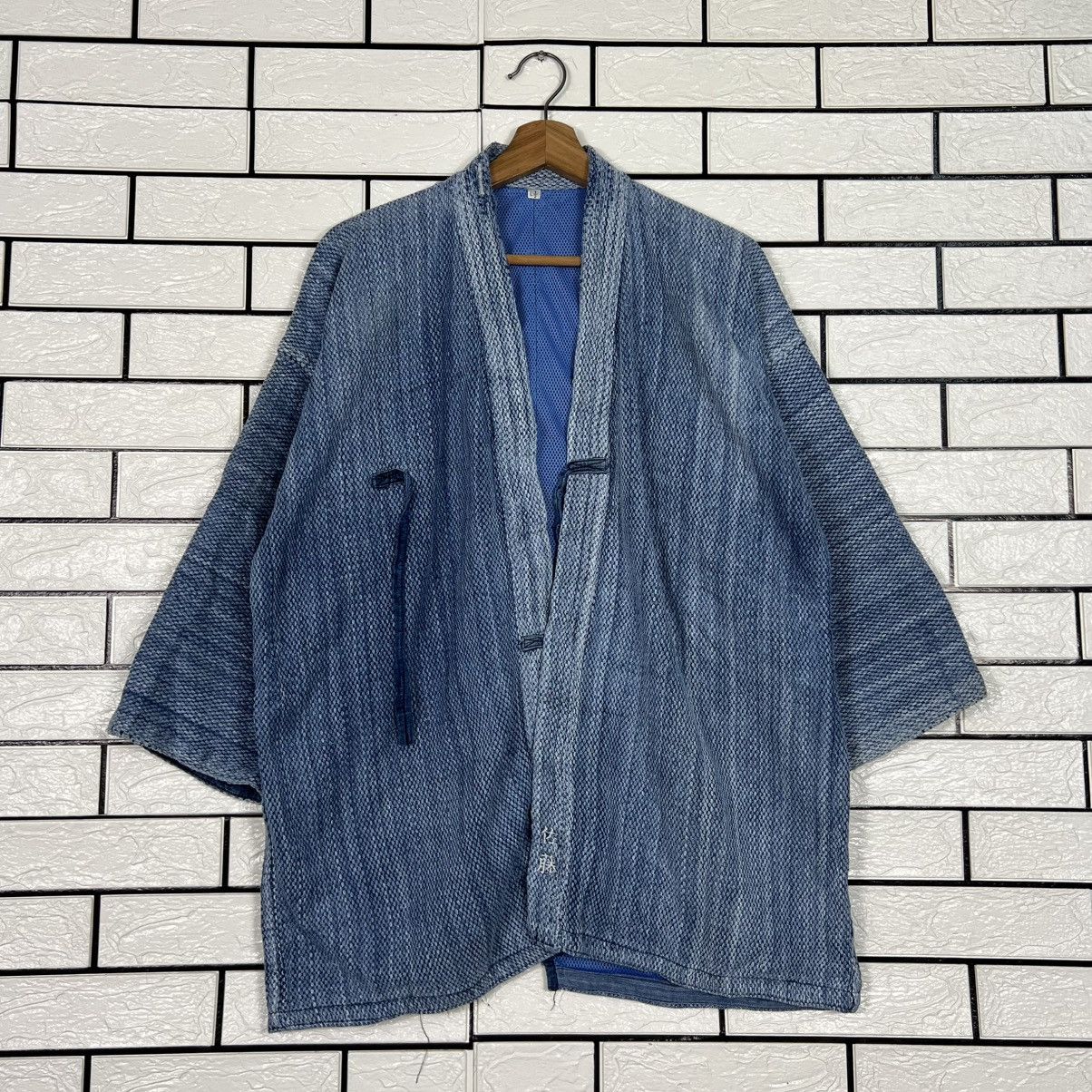 Vintage Japan Indigo Faded Blue Sashiko Thick Weave Kimono 4148-C189 Size US L / EU 52-54 / 3 - 1 Thumbnail