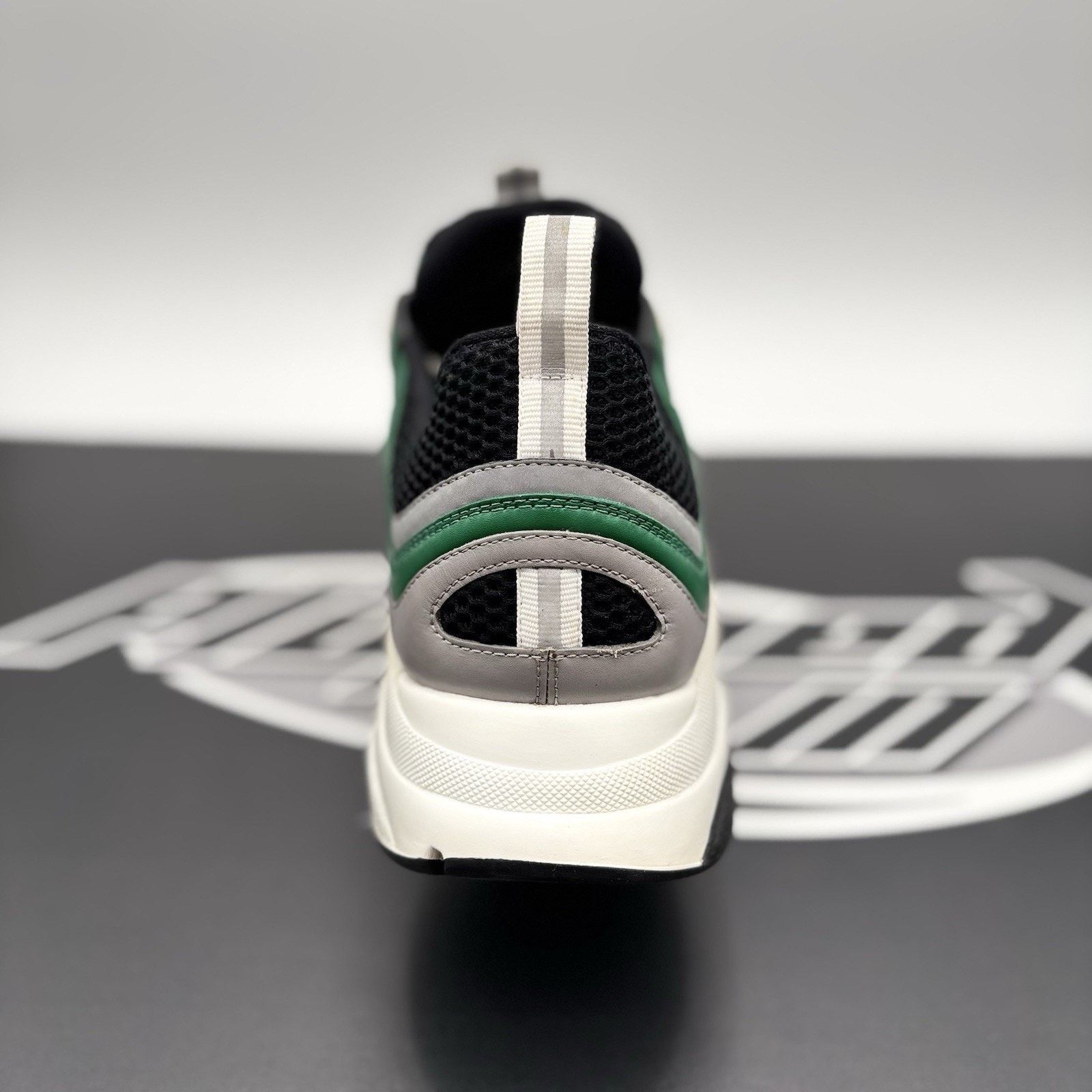 Dior Dior B22 Sneaker ' Green White Black ' | GOOD CONDITION! Size US 13 / EU 46 - 3 Thumbnail
