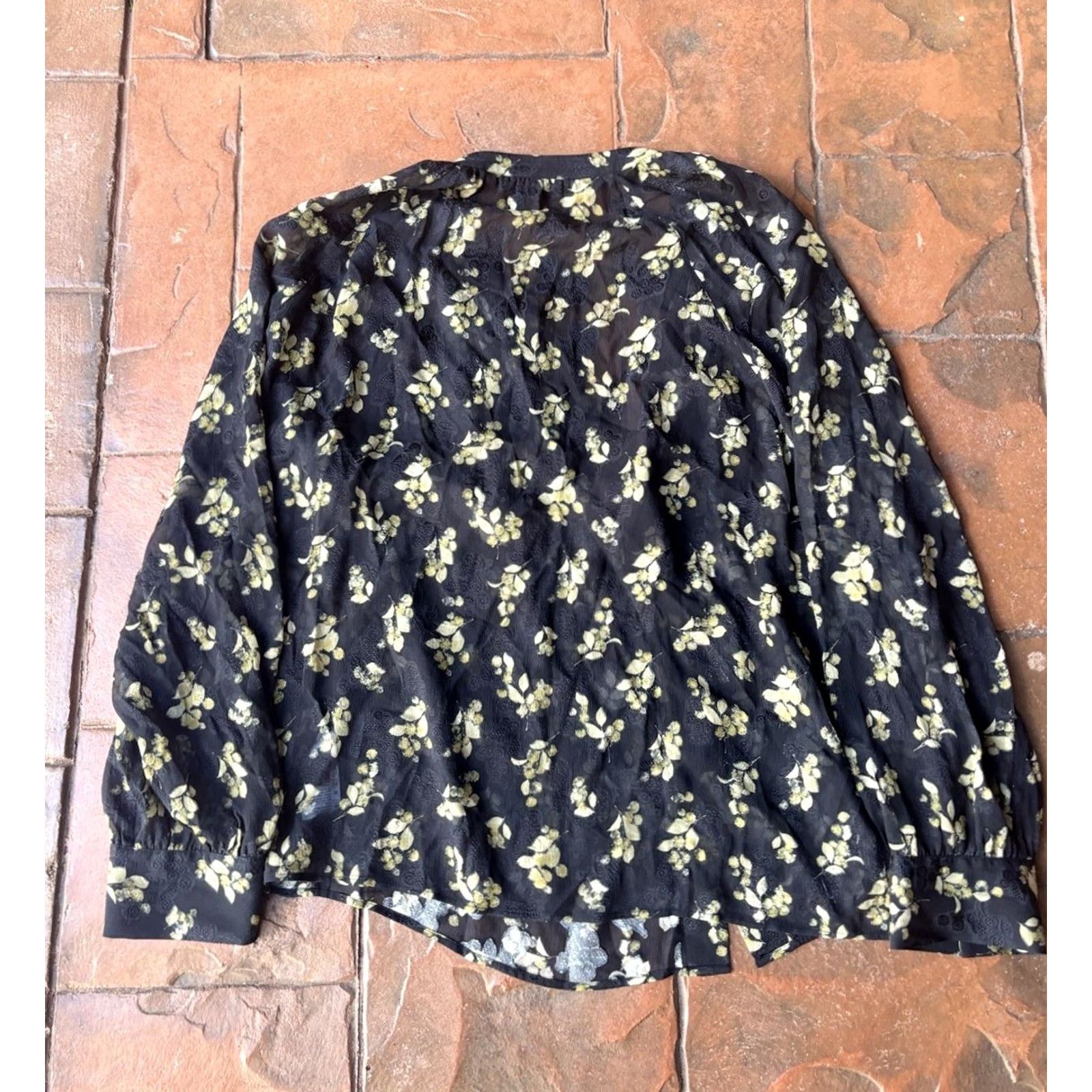 Vince Vince Blouse Woman XL Multicolor Silk Floral Dandelion Poet Popover V-Neck Tie Button Long Sleeve Size XL / US 12-14 / IT 48-50 - 3 Thumbnail