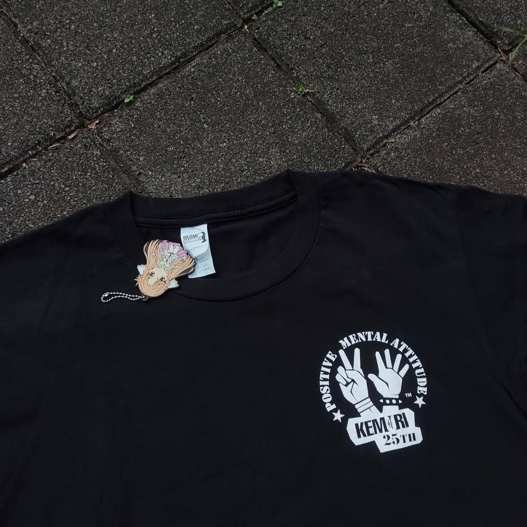Band Tees KEMURI Ska Punk 25th Anniversary 2020 Tee Size US L / EU 52-54 / 3 - 2 Thumbnail