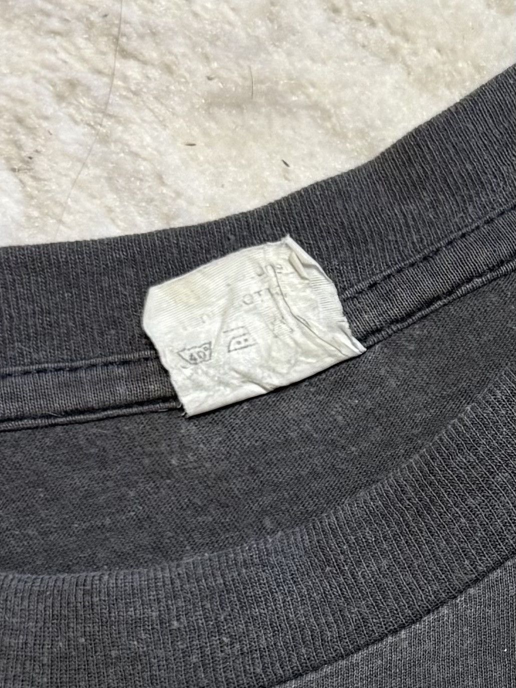 Band Tees Vintage Kurt Cobain Graphic Tee - Nirvana Band Shirt Size US M / EU 48-50 / 2 - 14 Thumbnail