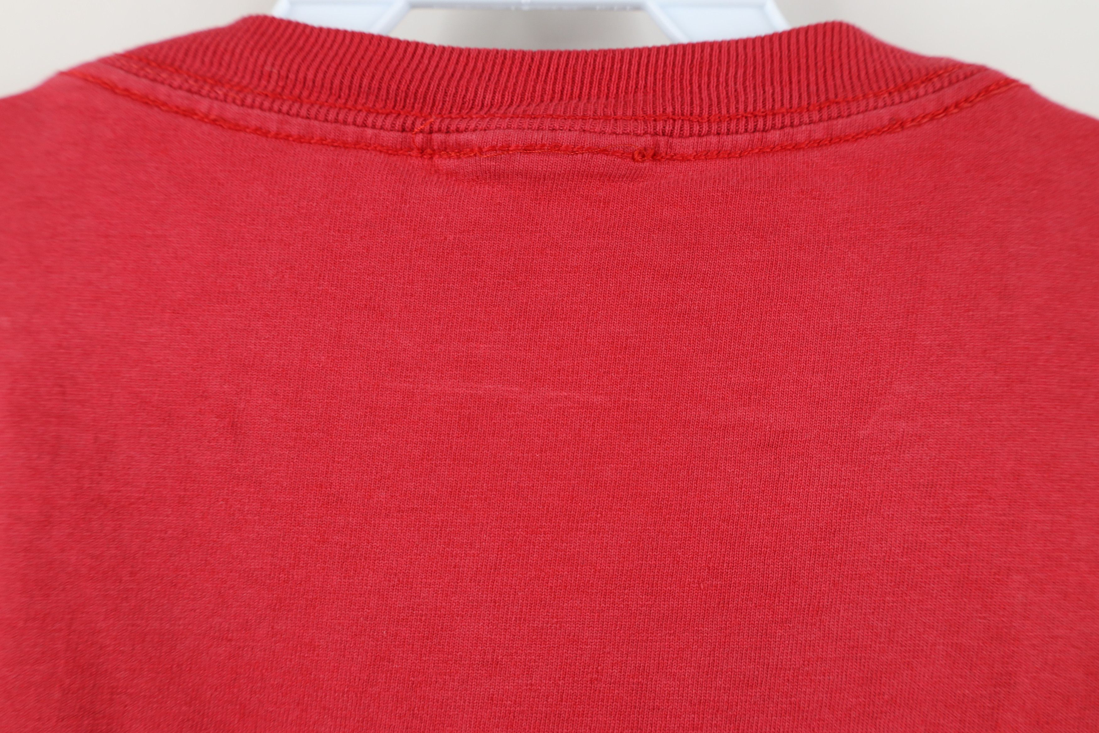 Vintage Vintage 90s Spell Out University of Wisconsin T-Shirt Red Size US XXL / EU 58 / 5 - 10 Thumbnail
