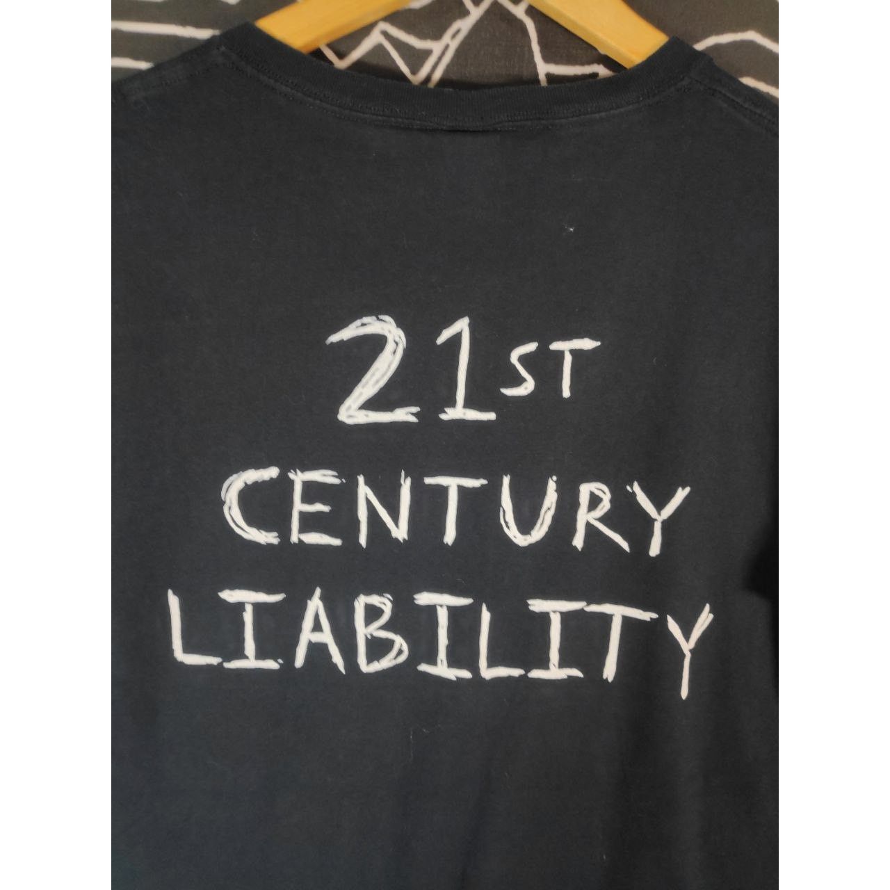 Fruit Of The Loom YUNGBLUD 21st Century Liability Album Promo Tee Size L Size US L / EU 52-54 / 3 - 5 Thumbnail