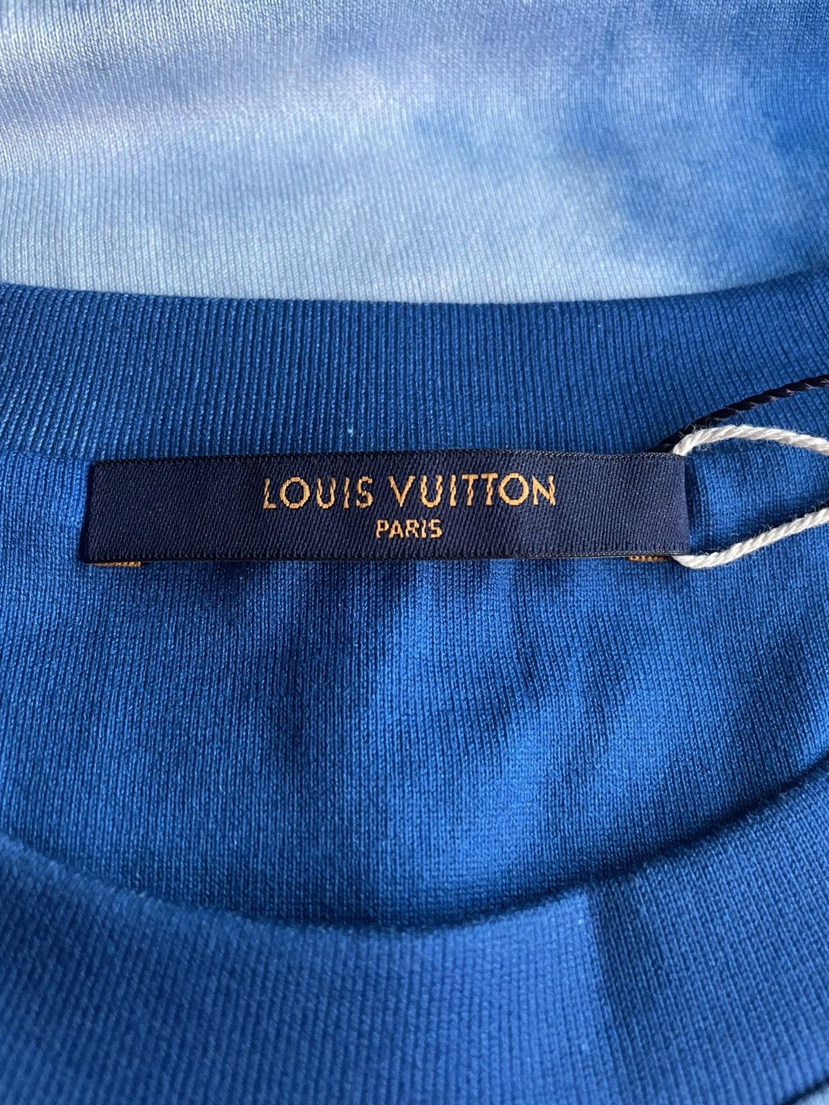 Louis Vuitton Louis Vuitton Clouds Logo T Shirt Size US M / EU 48-50 / 2 - 6 Thumbnail