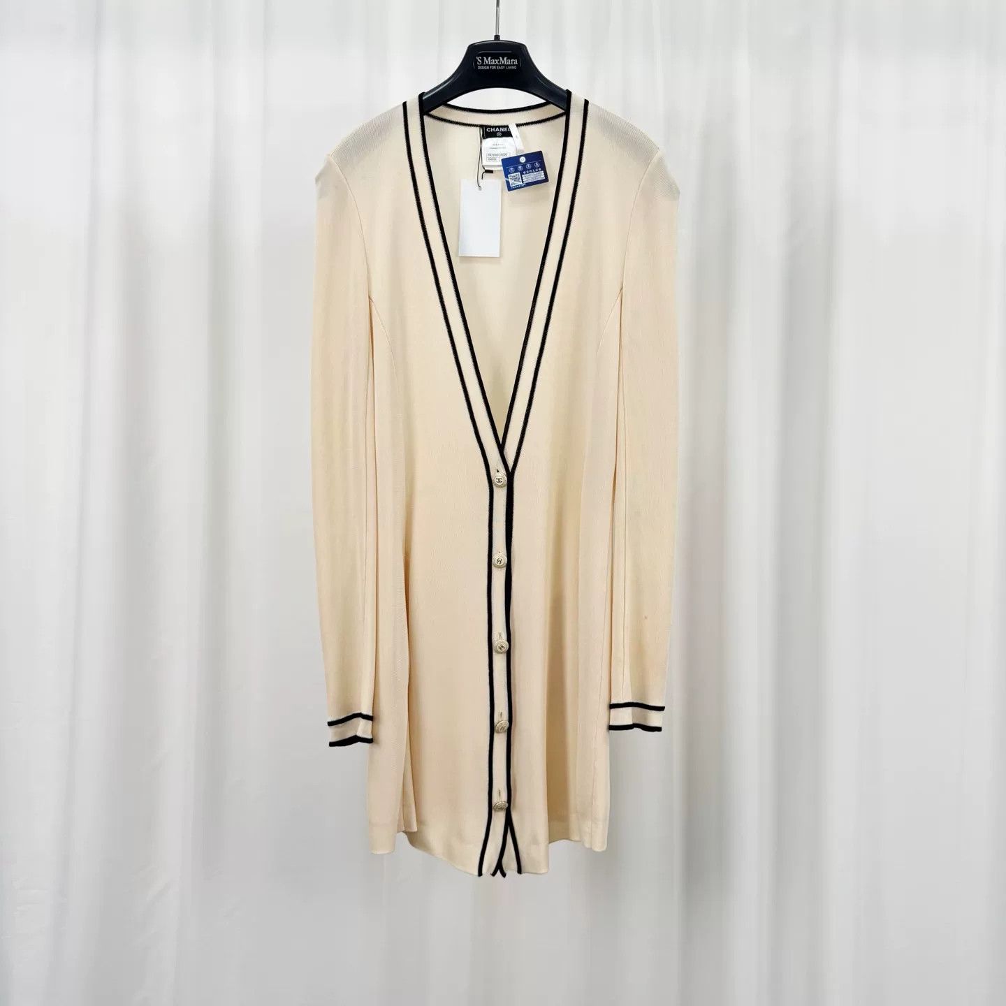 Chanel Chanel Beige Knit Cardigan with Trim Size S / US 4 / IT 40 - 1 Thumbnail