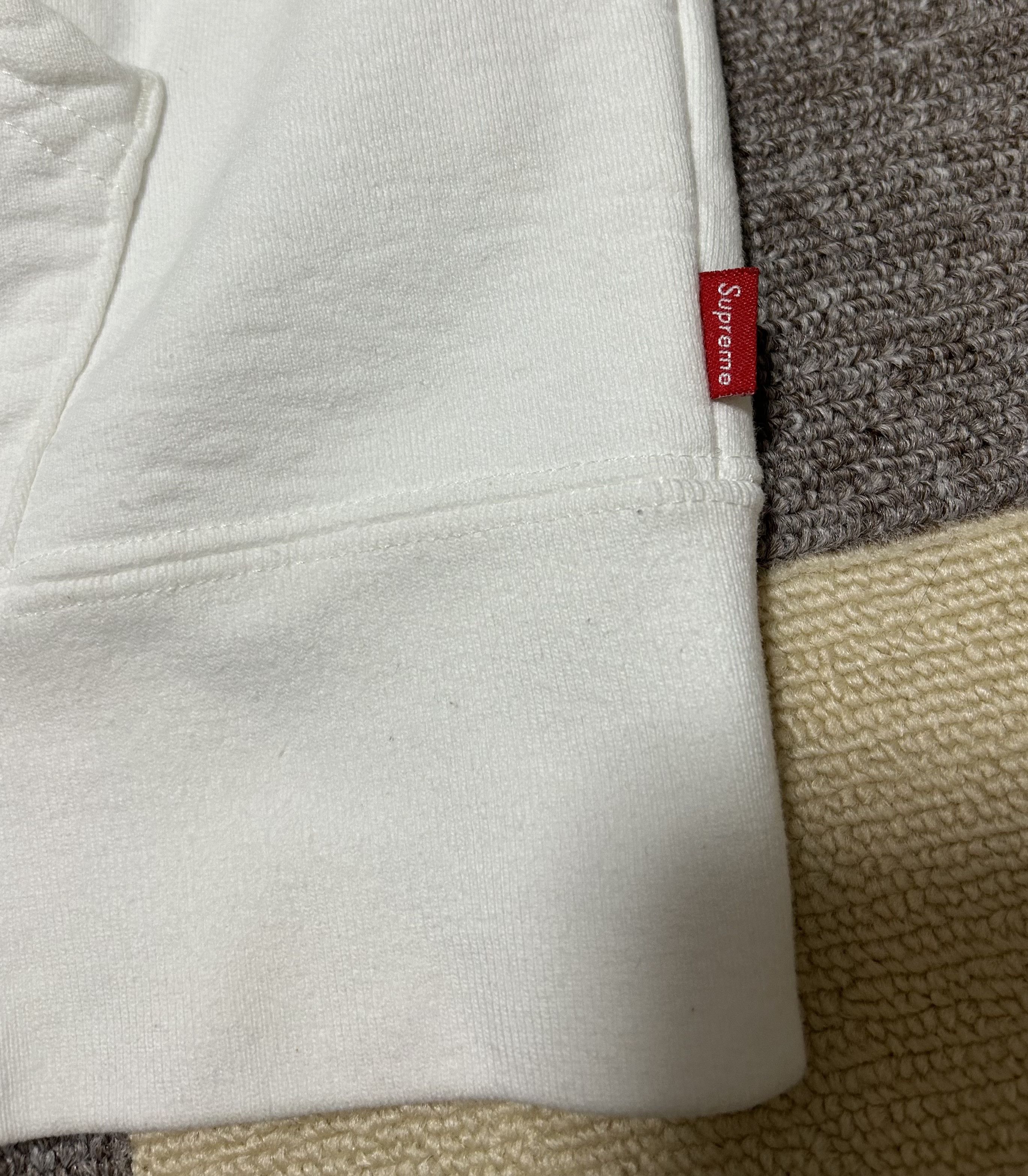 Supreme Supreme Felt hooded Logo Zip Hoodie White Size US L / EU 52-54 / 3 - 11 Thumbnail