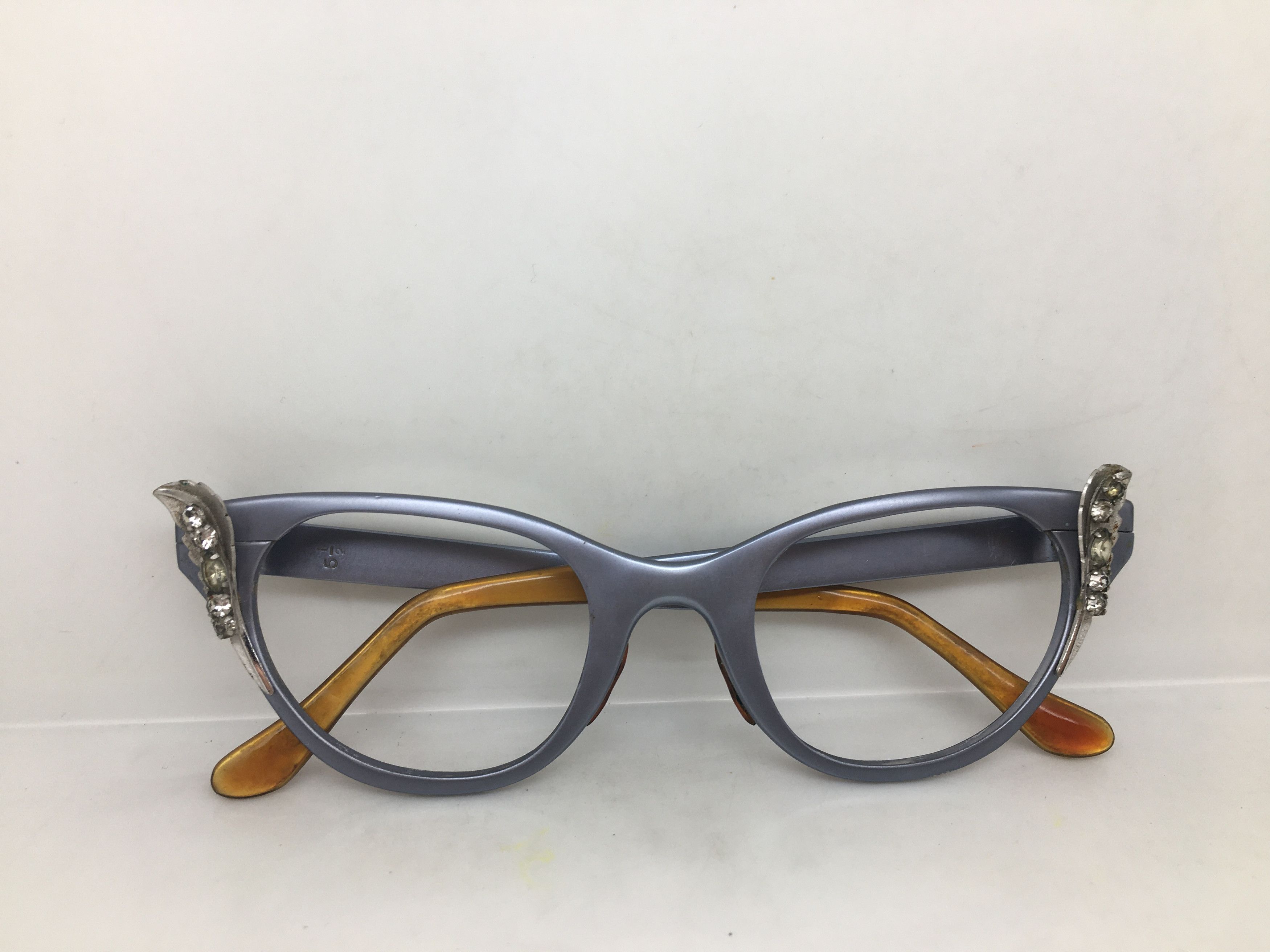 Vintage Vintage 50 AluminiumTura Cateye Diva Girls Eyeglasses Size ONE SIZE - 8 Thumbnail