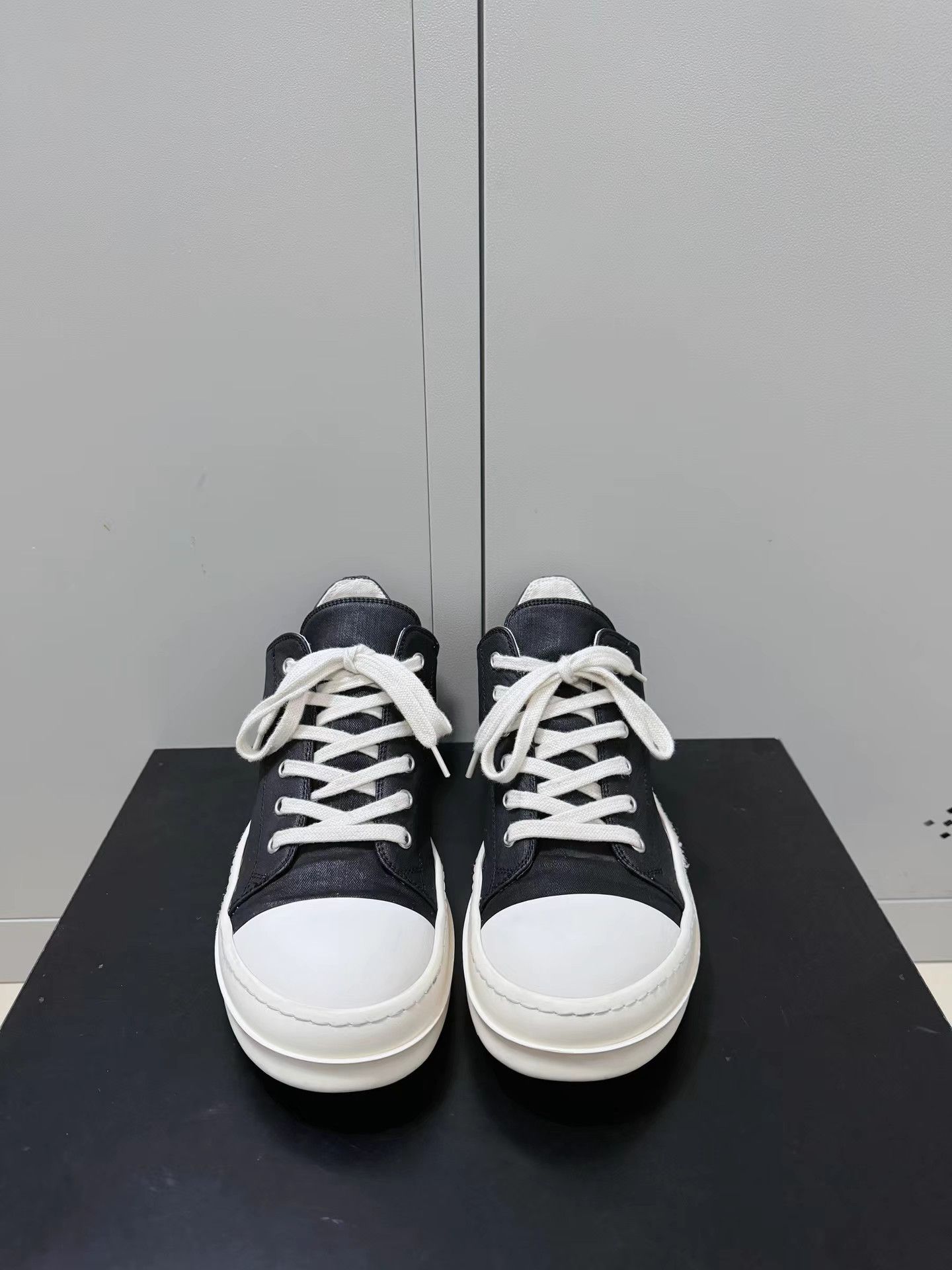 Rick Owens Drkshdw Rick Owens Drkshdw waxed canvas Converse high-top sneakers Size US 7 / EU 40 - 2 Thumbnail