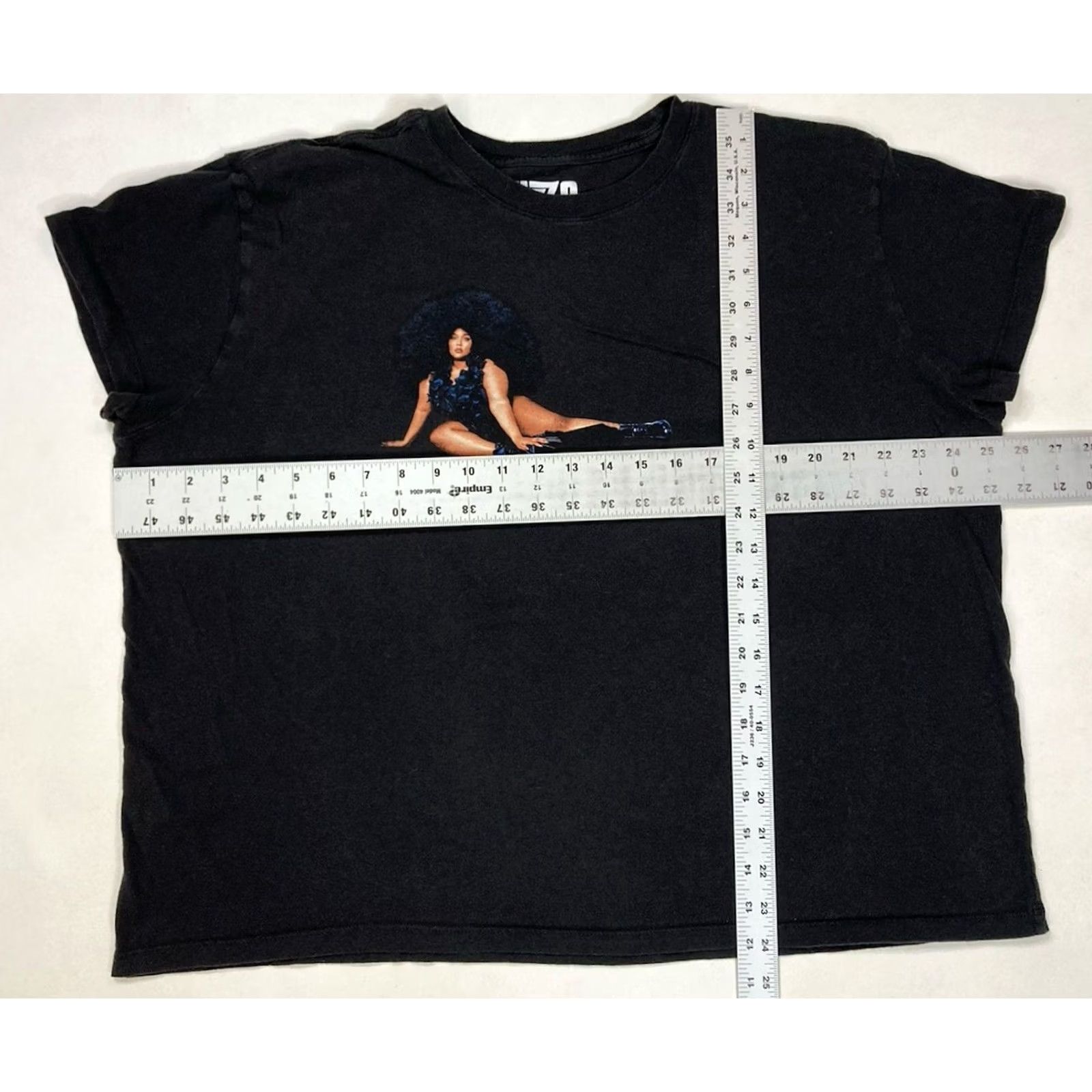 Rizzoli VINTAGE Lizzo The Special Tour Graphic T-shirt Women XXL Black Short Sleeve Size XXL / US 16-18 / IT 52-54 - 6 Thumbnail