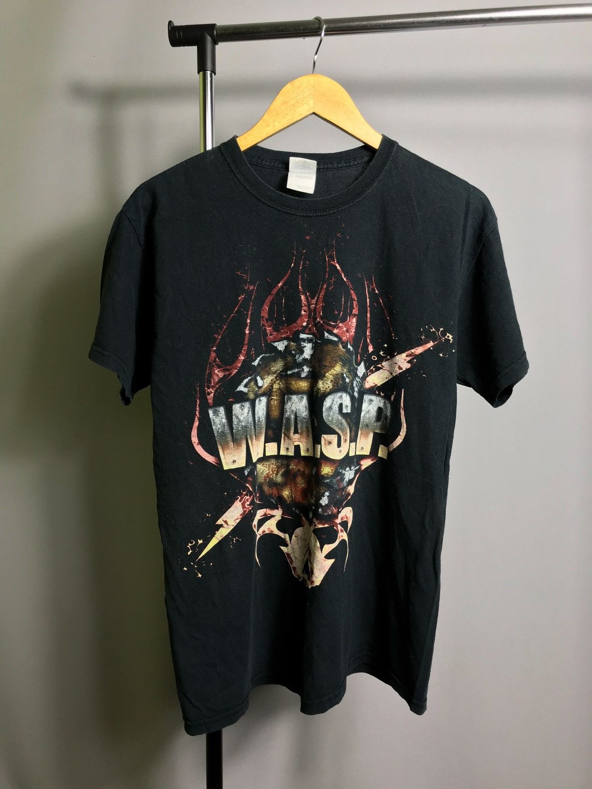 Gildan × Vintage Gildan WASP 30 years of thunder shirt band rock cotton black Size US M / EU 48-50 / 2 - 1 Thumbnail