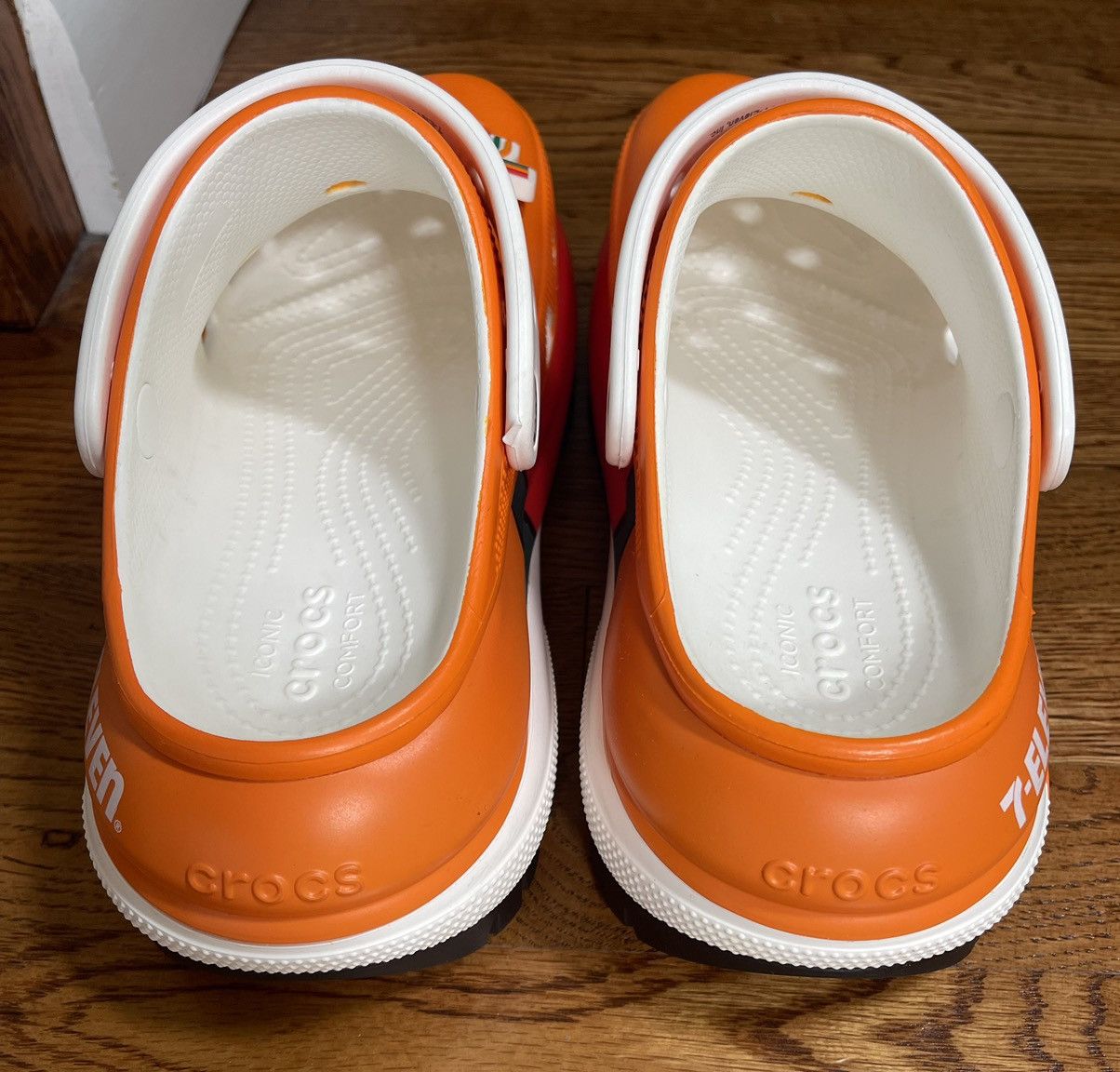 Crocs Crocs Mega Crush Clog 7-Eleven Orange Women’s 8 Size US 8 / IT 38 - 9 Thumbnail