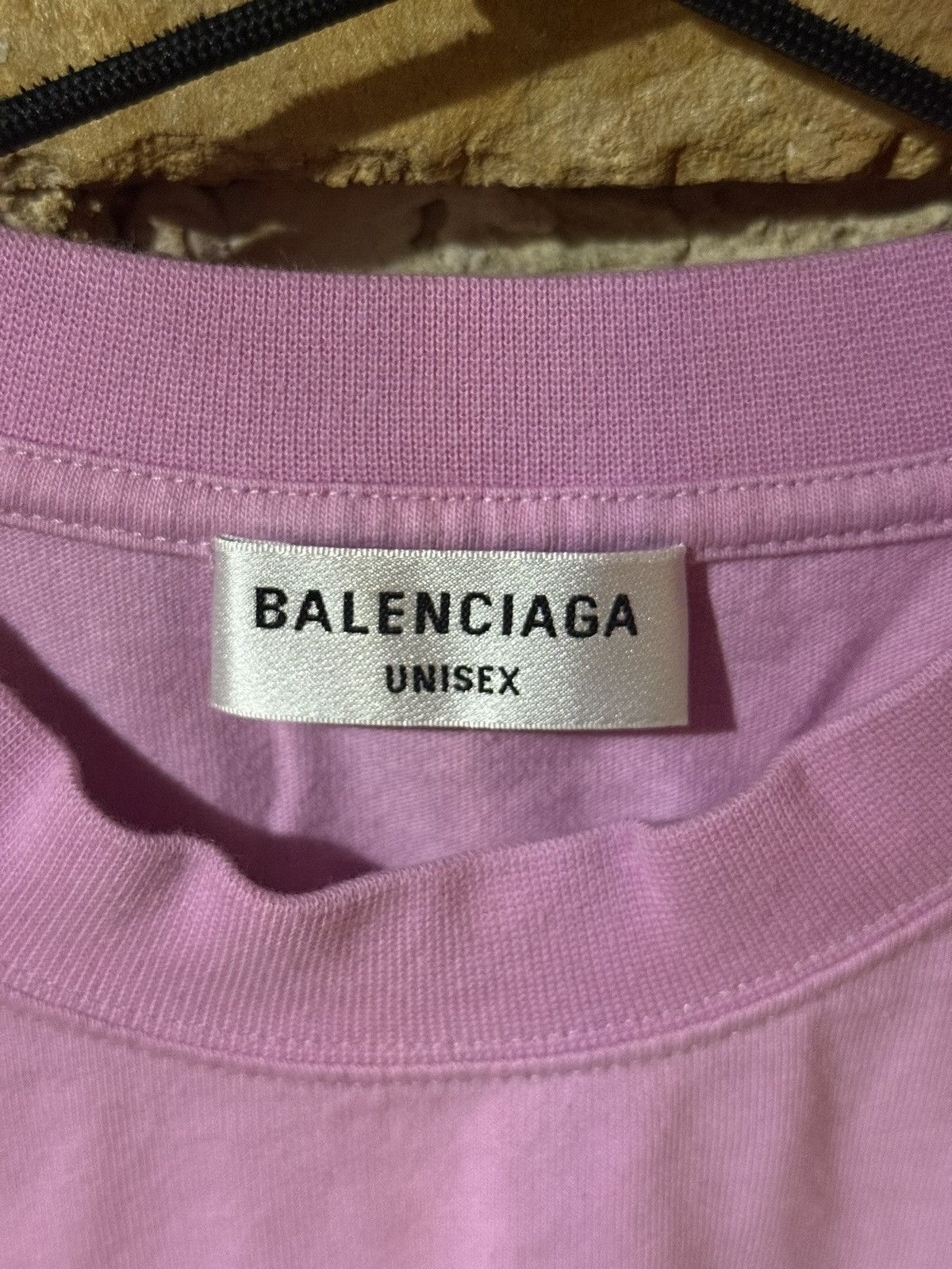 Balenciaga balenciaga pink flip logo tee Size US M / EU 48-50 / 2 - 4 Thumbnail