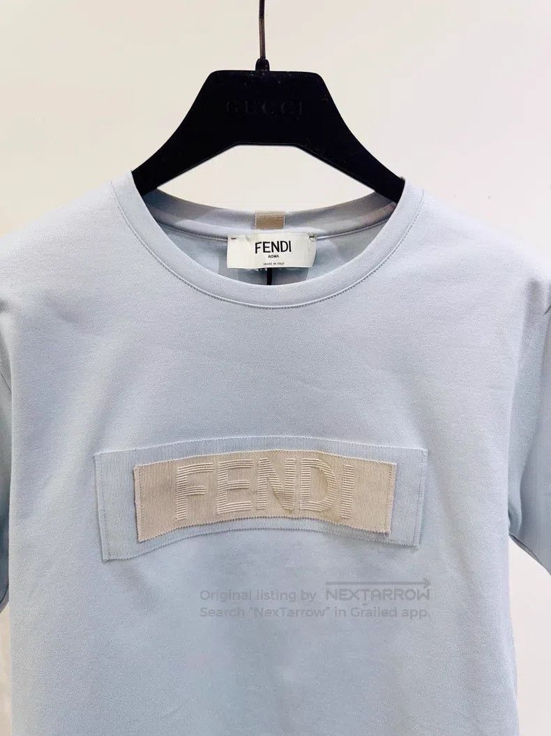 Fendi Fendi 24 Spring-Summer Short Sleeve Size XS / US 0-2 / IT 36-38 - 4 Thumbnail