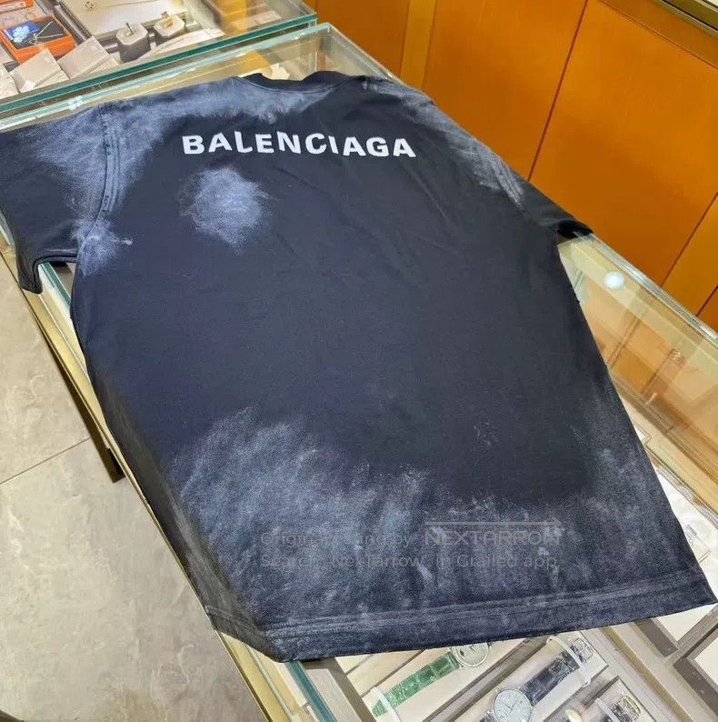Balenciaga Balenciaga Distressed logo short sleeve Size US S / EU 44-46 / 1 - 2 Thumbnail