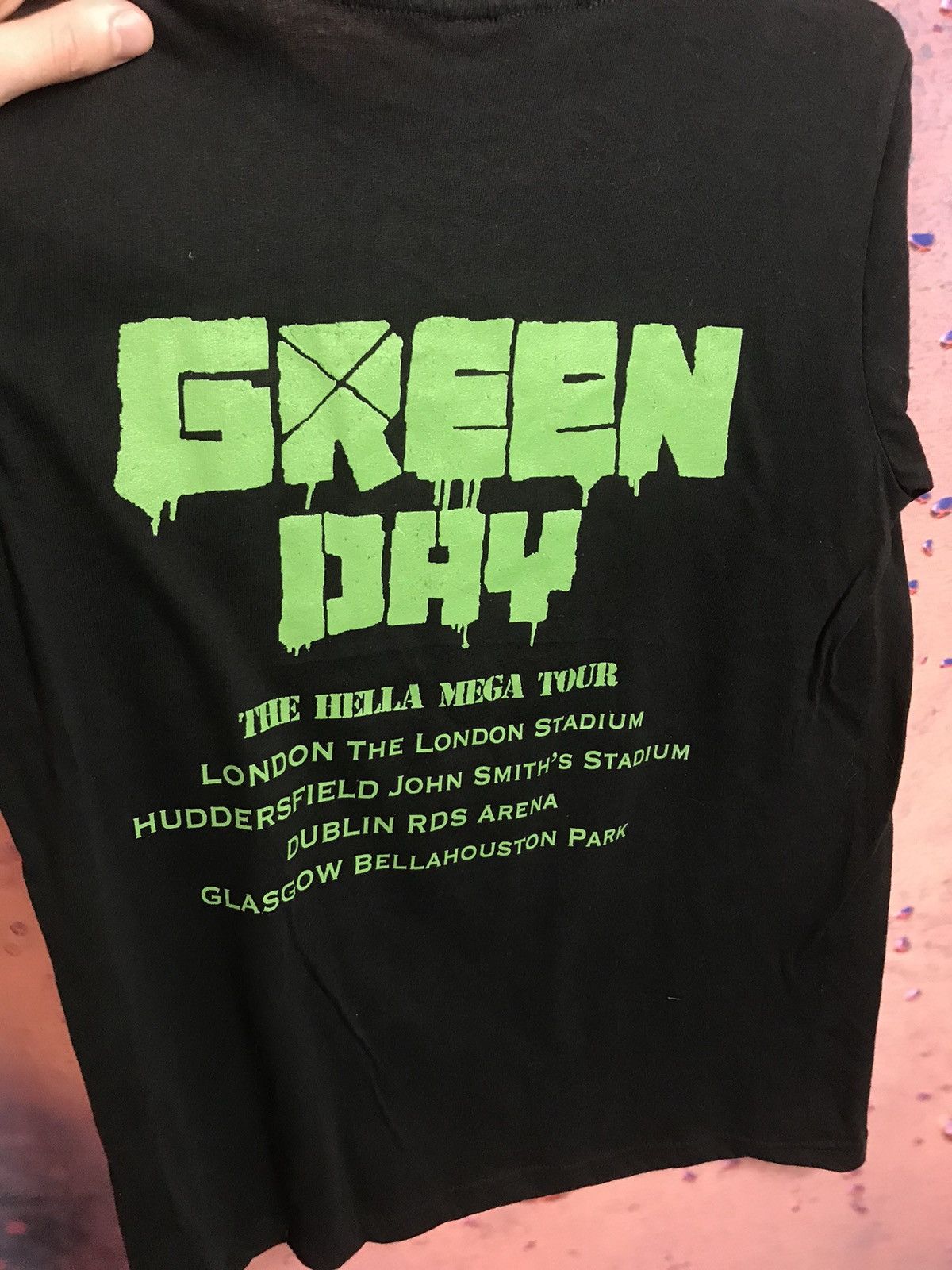 Band Tees × Vintage Vintage Green Day Father of All Motherfuckers band rock tee Size US S / EU 44-46 / 1 - 4 Thumbnail