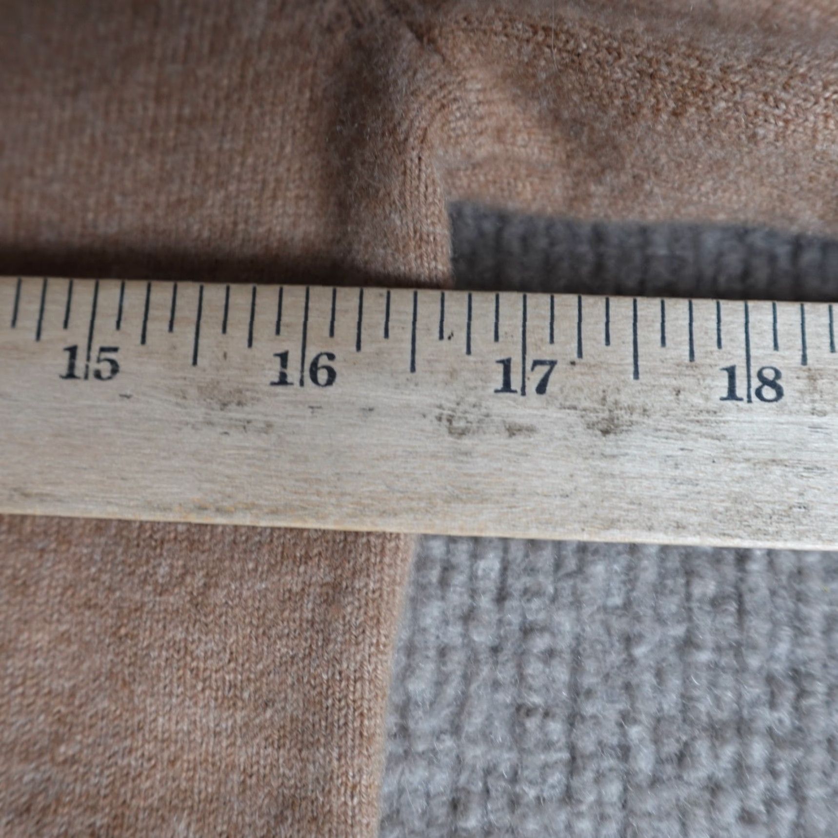 Abercrombie & Fitch Abercrombie & Fitch Sweater Dress Women Small Beige 100% Cashmere Mock Neck Knit Long Sleeve Pullover Casual Knee Length Vintage No Size S / US 4 / IT 40 - 5 Thumbnail