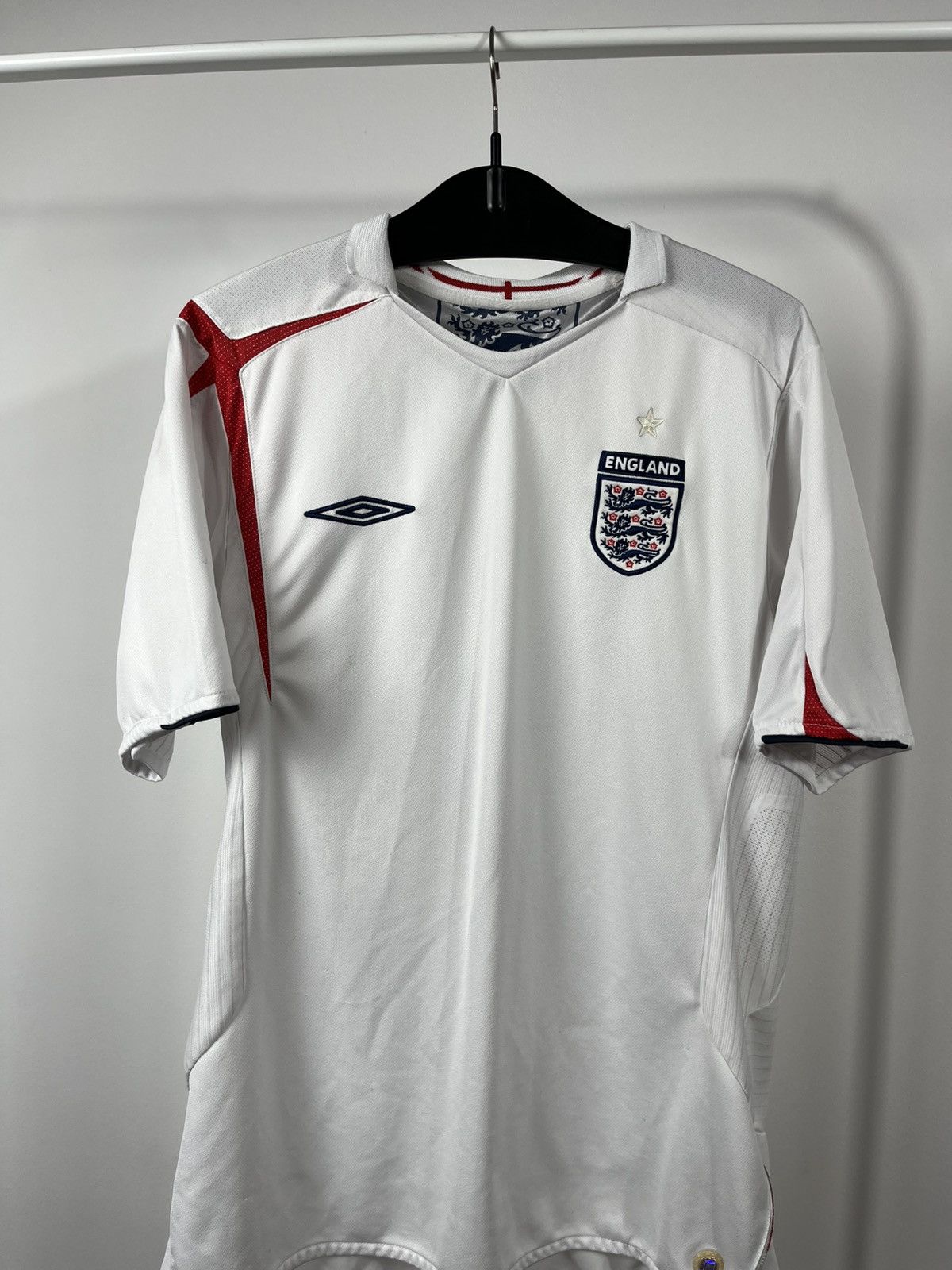 Umbro Umbro England Home Jersey 06 World Cup White Football Shirt Size US L / EU 52-54 / 3 - 2 Thumbnail