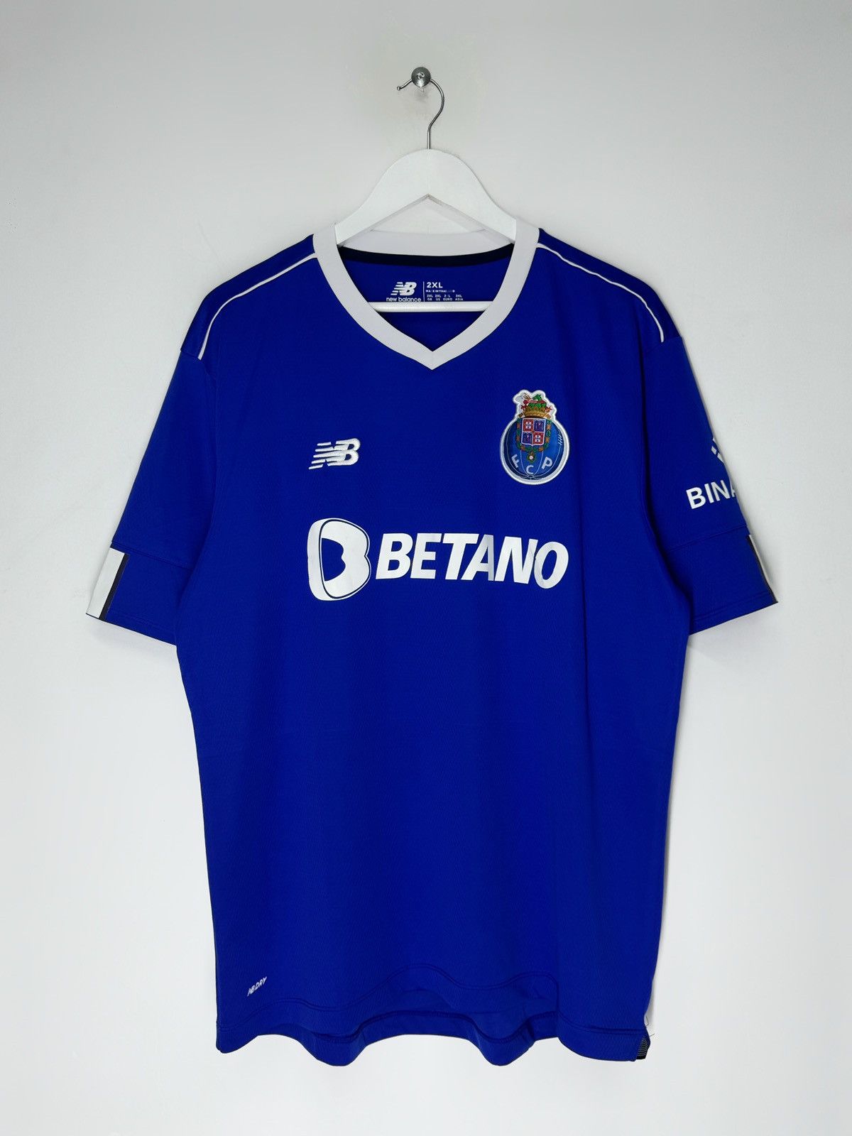New Balance New Balance FC Porto 2022/23 3rd Football Shirt Jersey Size US XXL / EU 58 / 5 - 1 Thumbnail