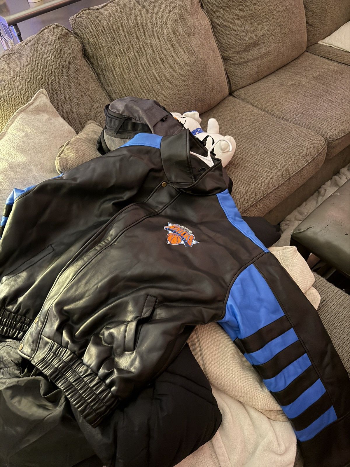 Other Vintage Leather New York Knicks Jacket Size US XXL / EU 58 / 5 - 3 Thumbnail
