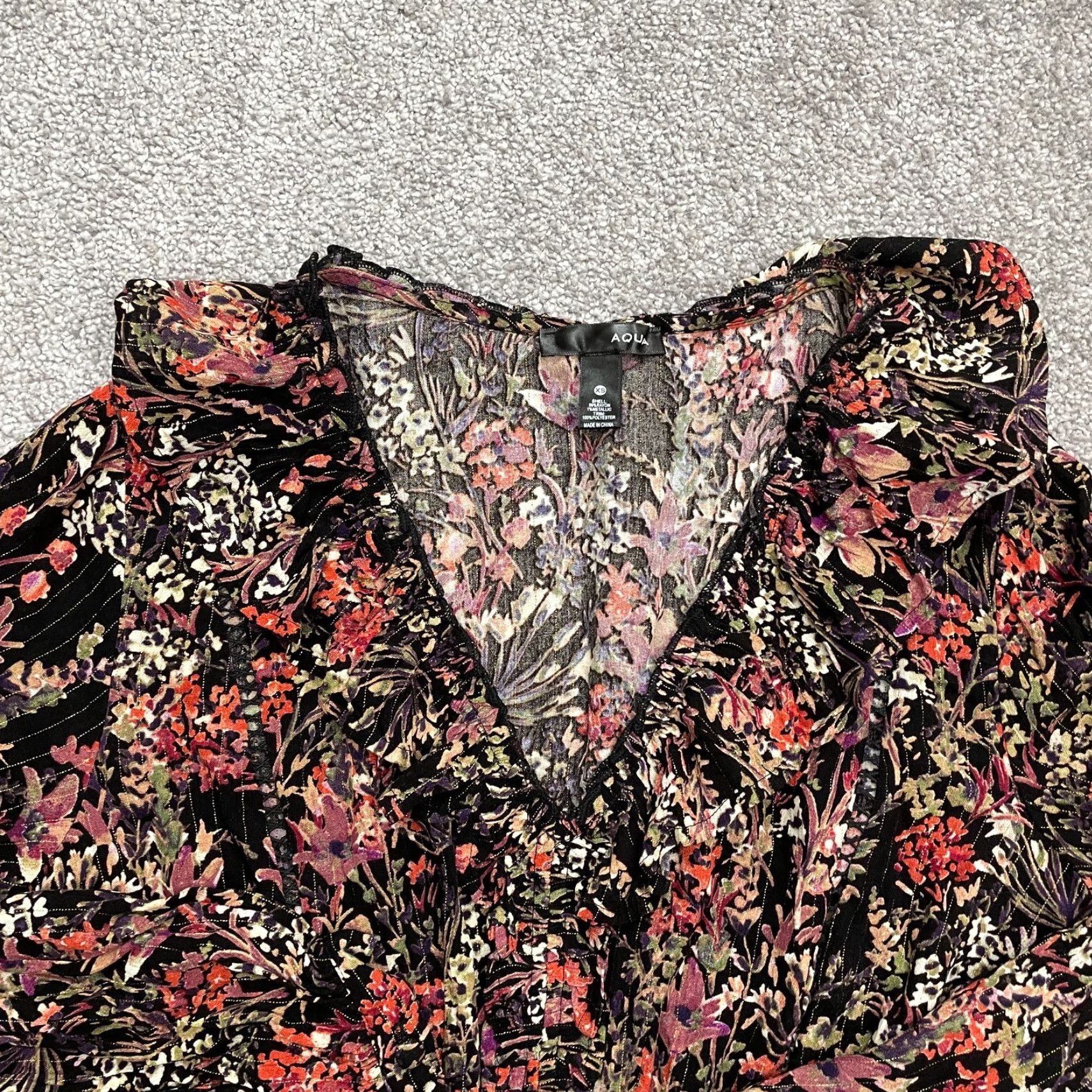 AQUA Aqua Bloomingdale's Floral Cropped Top Womens XS Multi Long Sleeve Metallic Size XS / US 0-2 / IT 36-38 - 3 Thumbnail