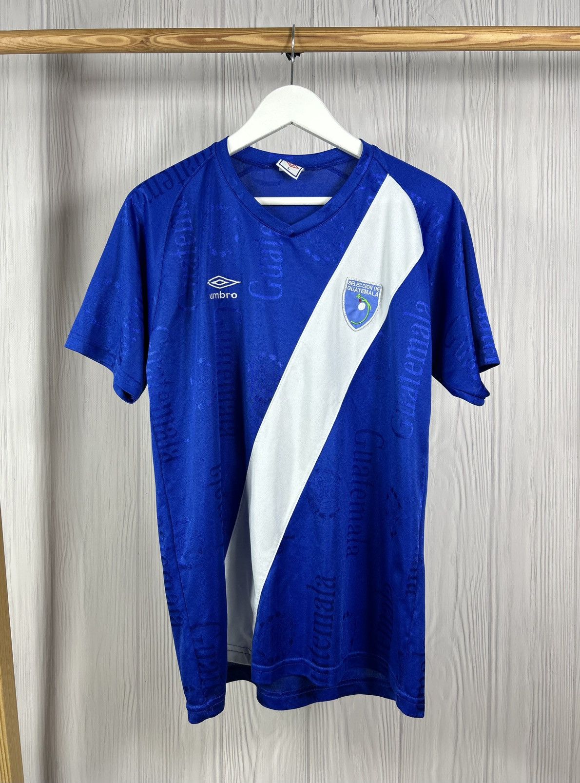 Umbro Vintage 90’s Umbro Guatemala Soccer Jersey Size L Size US L / EU 52-54 / 3 - 1 Thumbnail
