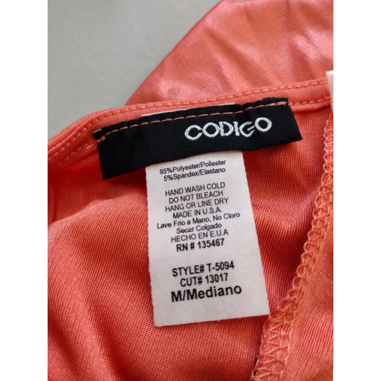 Vintage Codigo Women's One Piece Peach Keyhole Spaghetti Strap Swimsuit M size - One Piece Beachwear, Regular, Peach, Polyester Spandex, Hand Wash Only, NIKE Size ONE SIZE - 6 Thumbnail