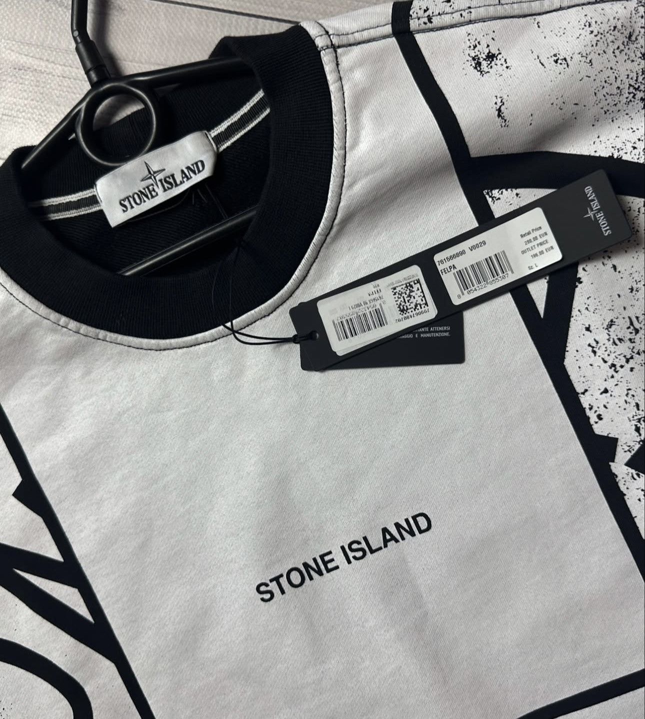 Stone Island Stone Island big logo sweatshirt rare 3D size M,L Size US L / EU 52-54 / 3 - 3 Thumbnail