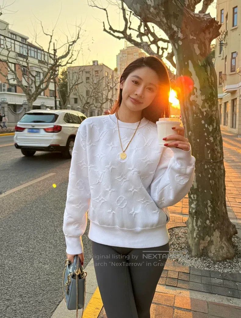 Louis Vuitton Louis Vuitton White crew neck sweatshirt Size US XS / EU 42 / 0 - 8 Thumbnail