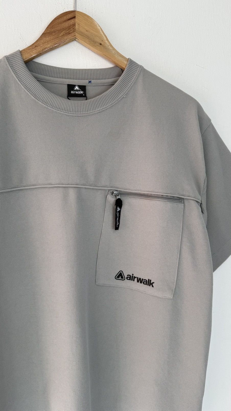 Airwalk Airwalk Jersey Tee. Size US S / EU 44-46 / 1 - 4 Thumbnail