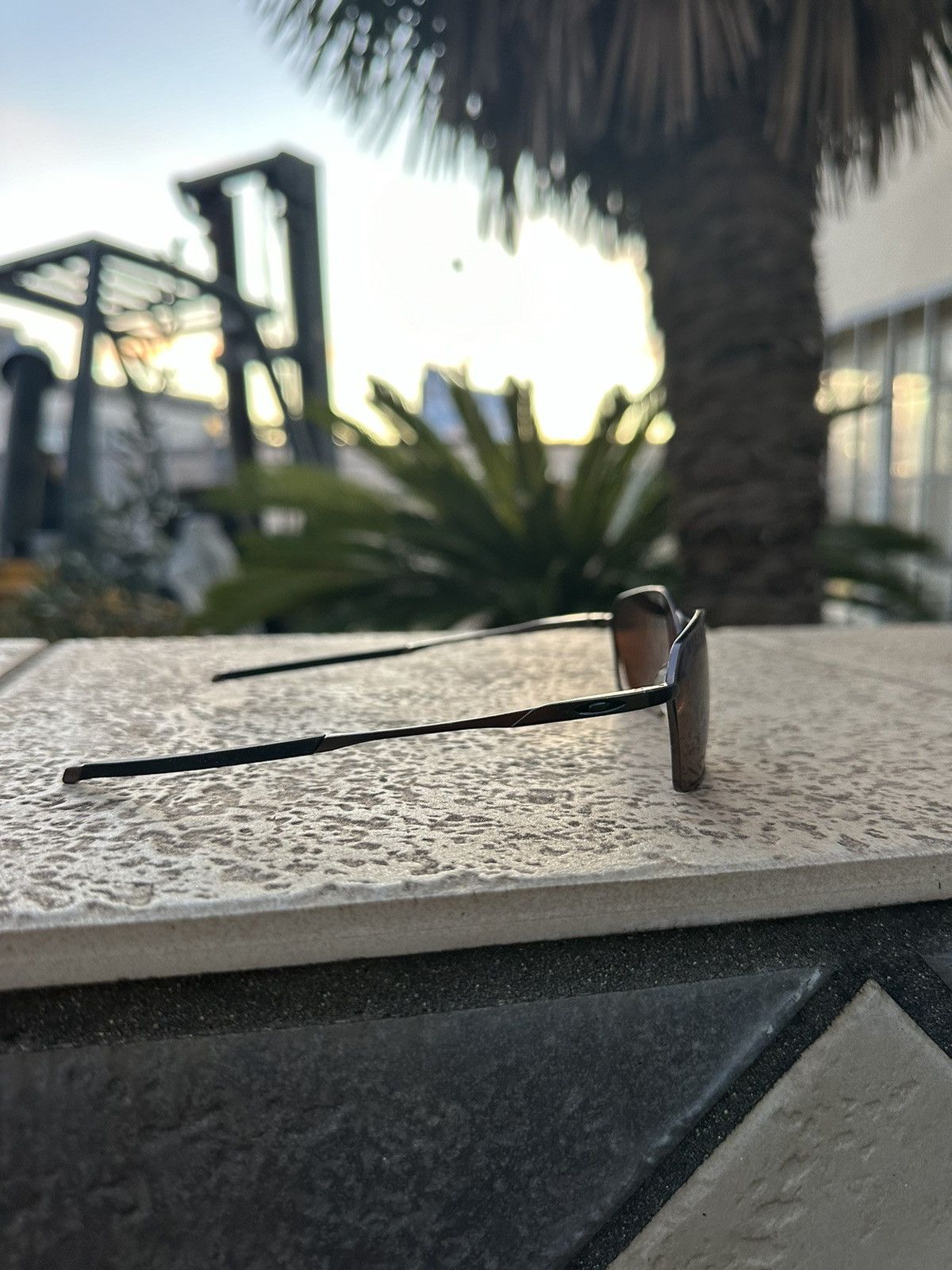 Oakley Sunglasses Brown OO6047