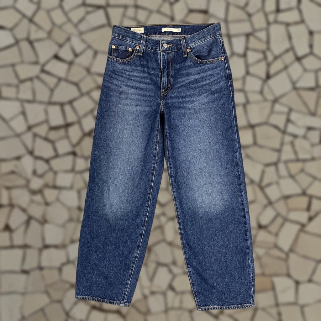 VINTAGE Levi's Baggy Dad Jeans Women 26 Blue Denim High Rise