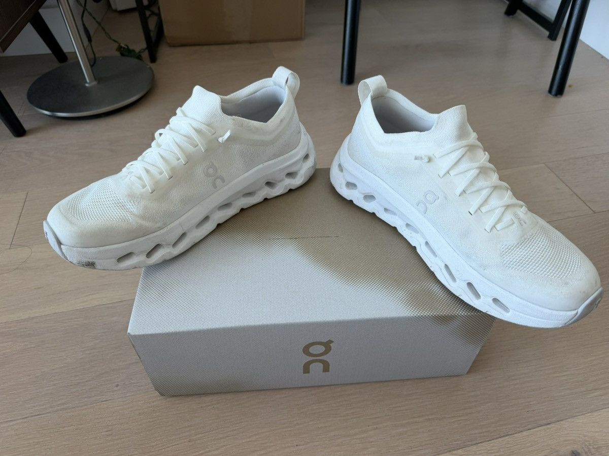 On On Shoes Cloudtilt Moon Deep Frost size 9 Mens Size US 9 / EU 42 - 1 Thumbnail